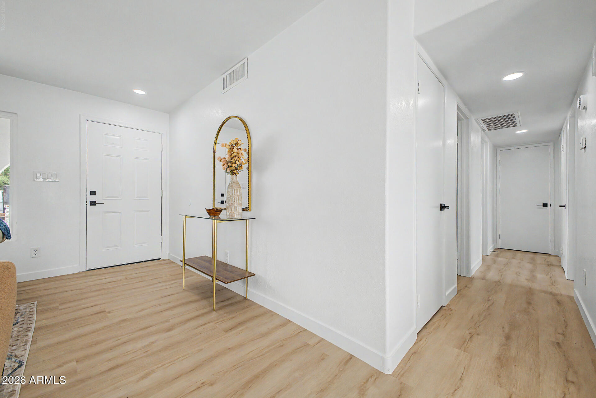 4907 W VERNON Avenue
