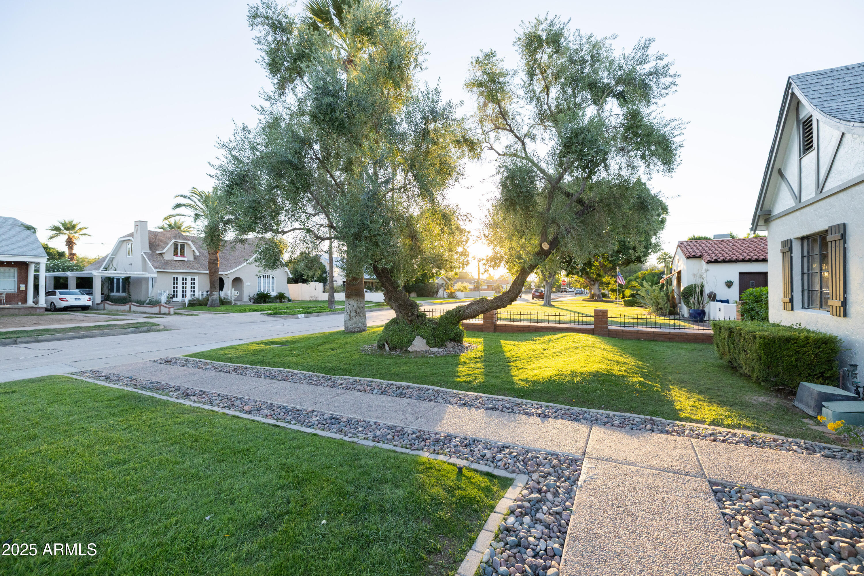 Homes for Sale in Queen Creek Arizona 2 126 W CORONADO Road