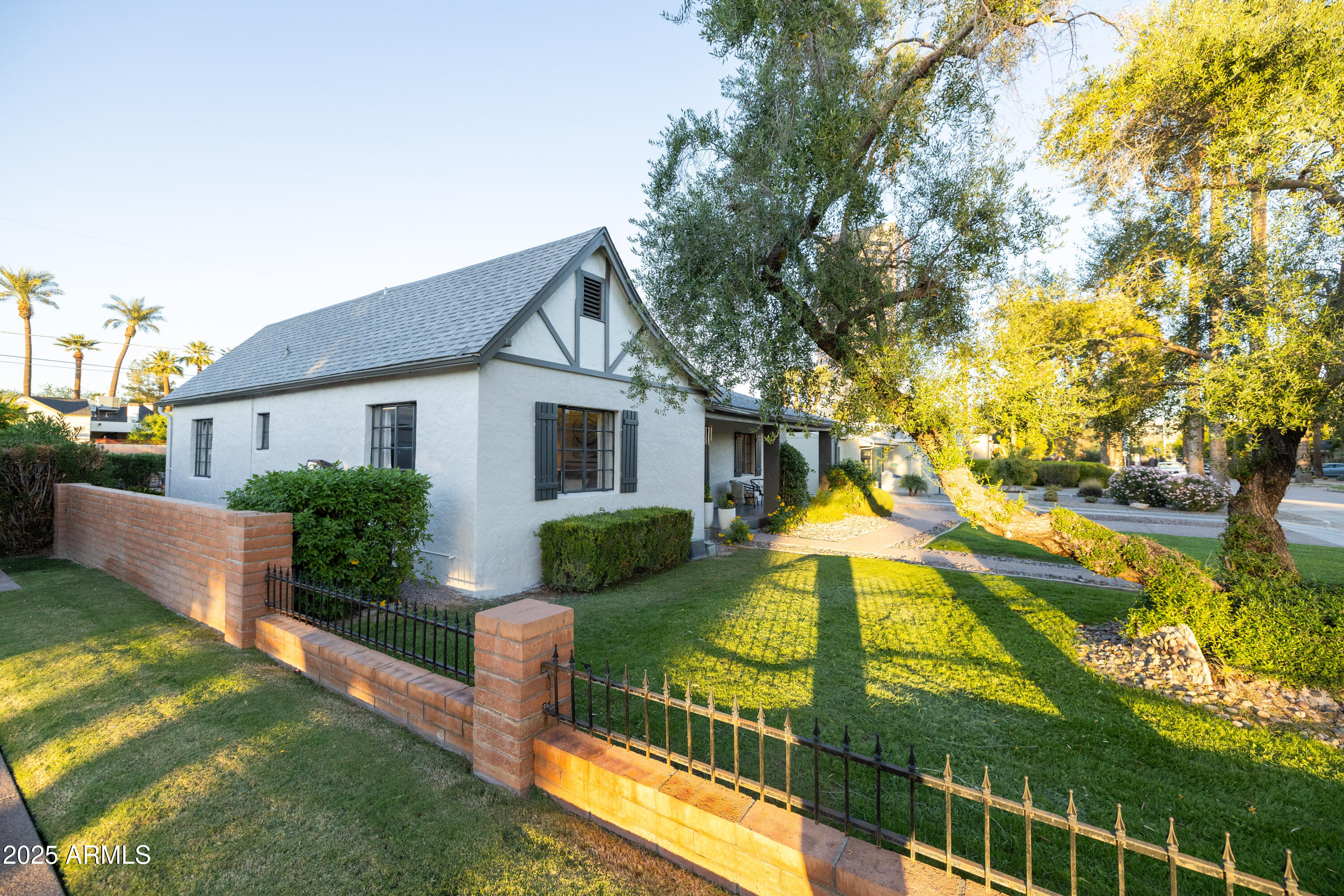 Homes for Sale in Queen Creek Arizona 3 126 W CORONADO Road