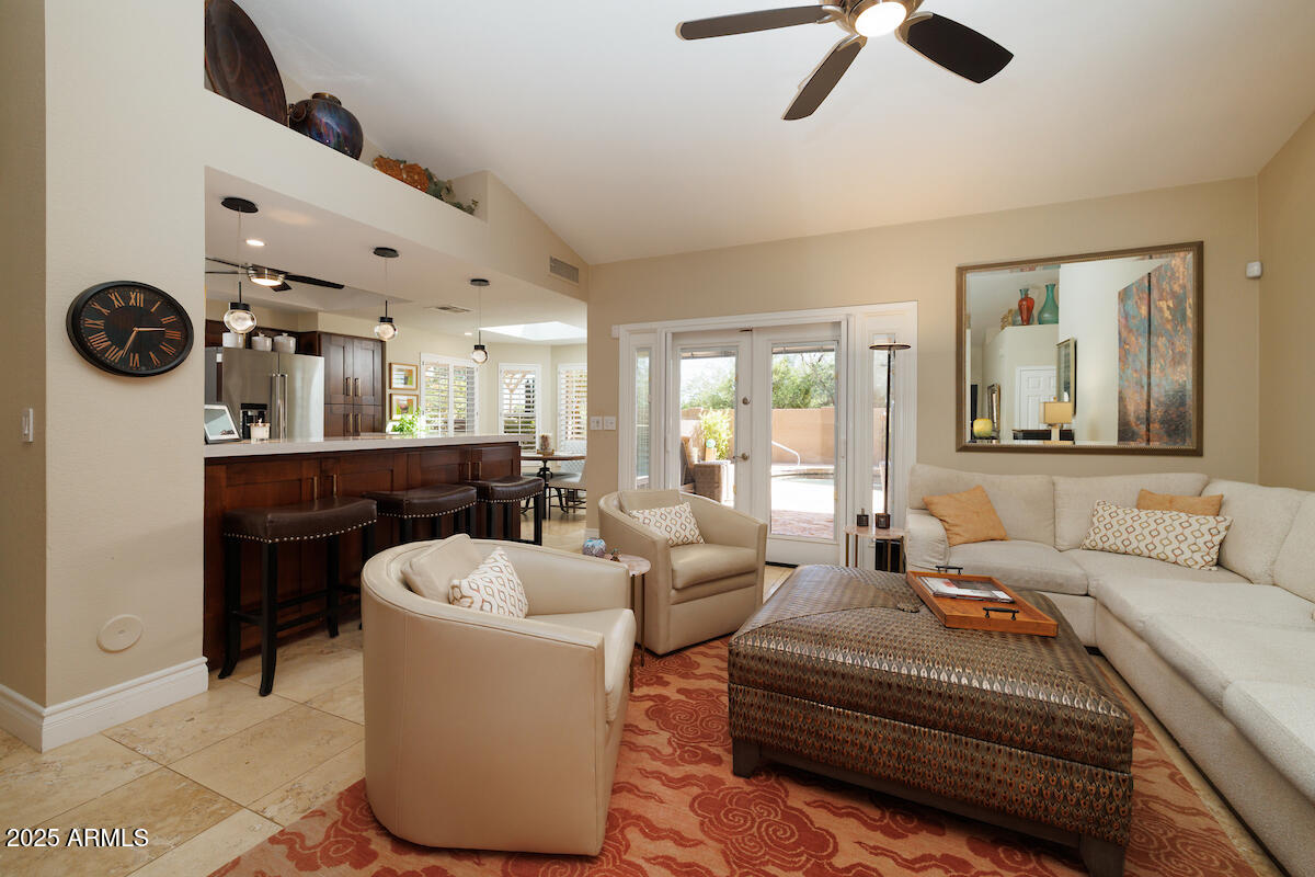 10573 E BELLA VISTA Drive