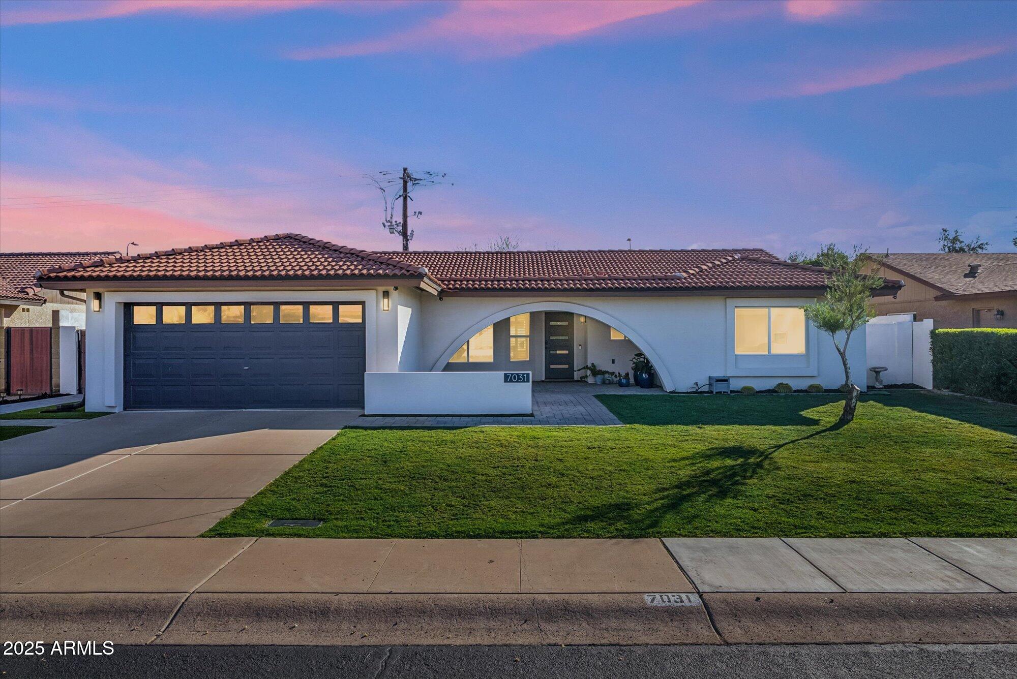 7031 N VIA DE LA SIESTA --