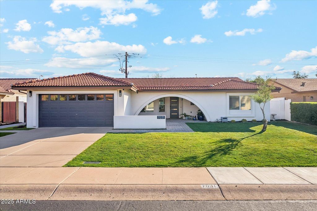 Photo of 7031 N Via De La Siesta, Scottsdale, AZ 85258 (MLS # 6950252)