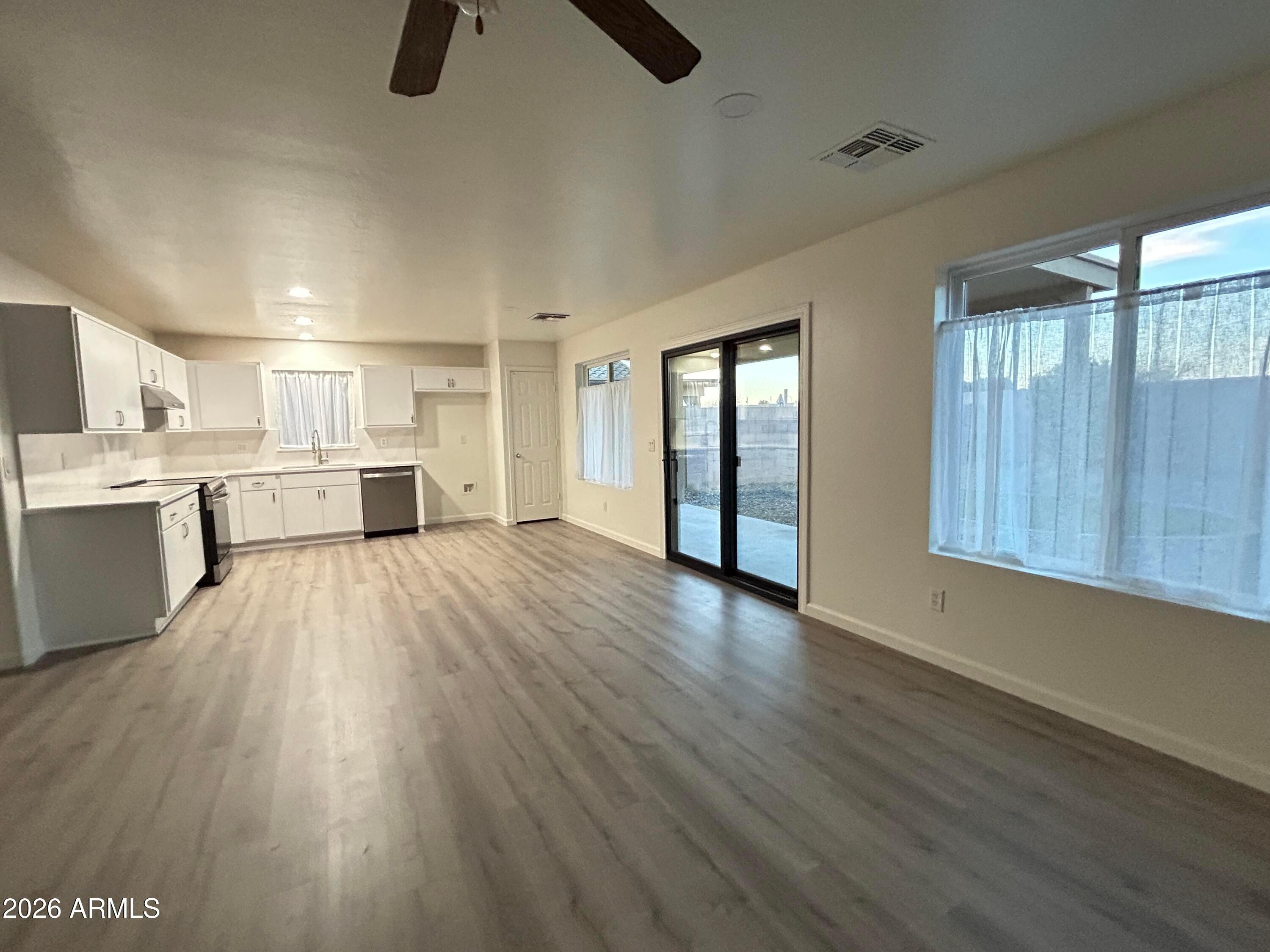 10542 W Alvarado Road