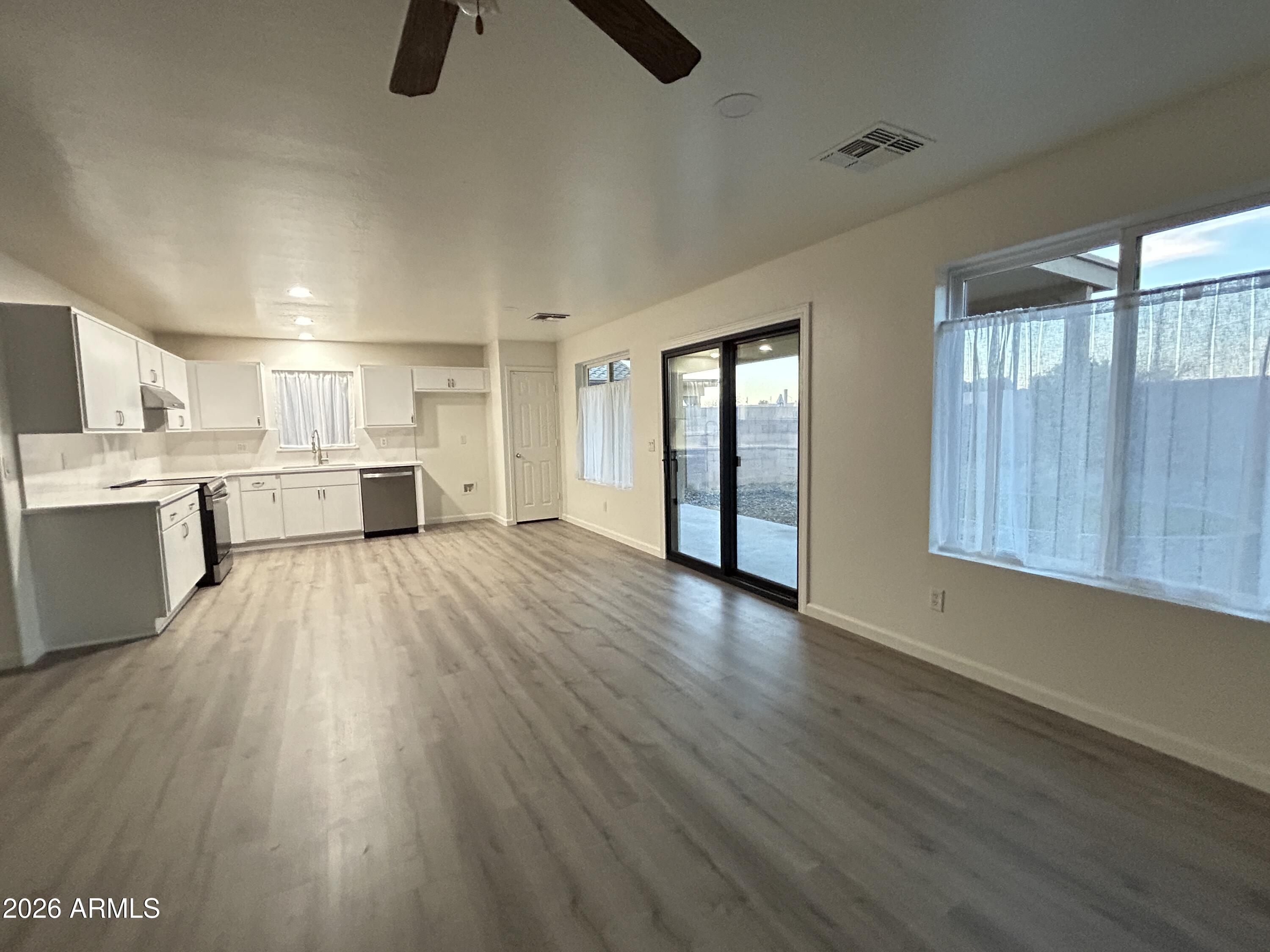 10542 W ALVARADO Road