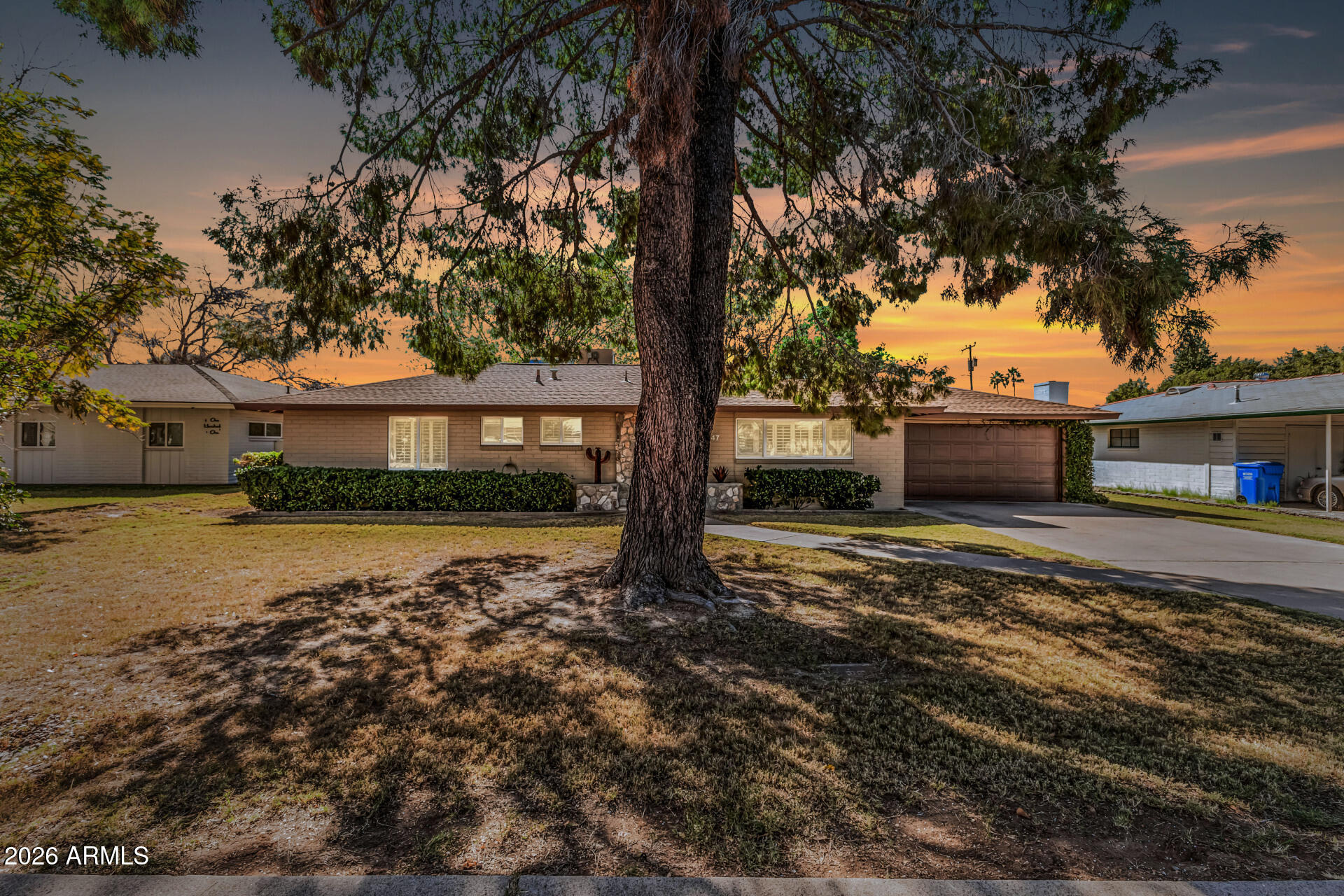 47 E ROYAL PALM Road