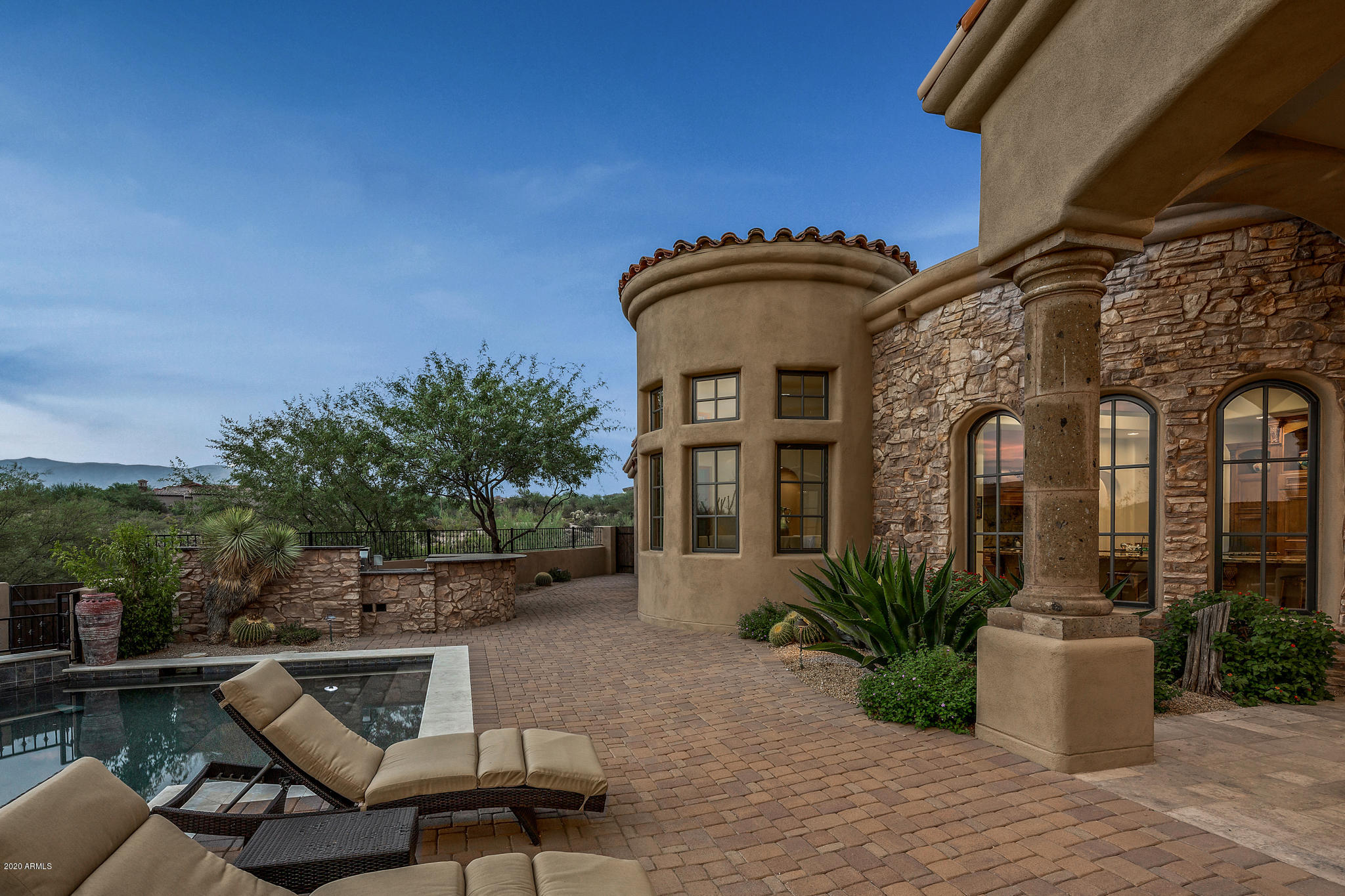 Mirabel Club - Residential