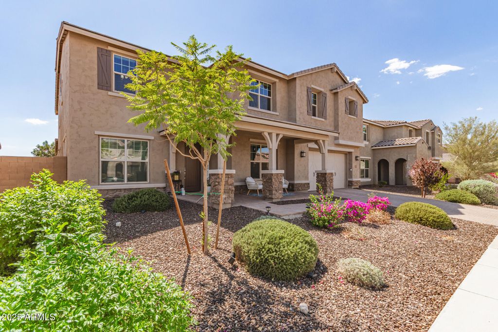Photo of 11843 W Nadine Way, Peoria, AZ 85383 (MLS # 6921115)