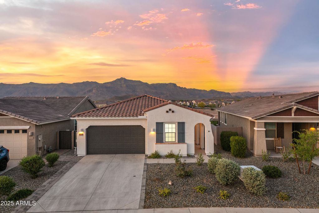 Photo of 11626 E Yeager Canyon, Gold Canyon, AZ 85118 (MLS # 6954363)