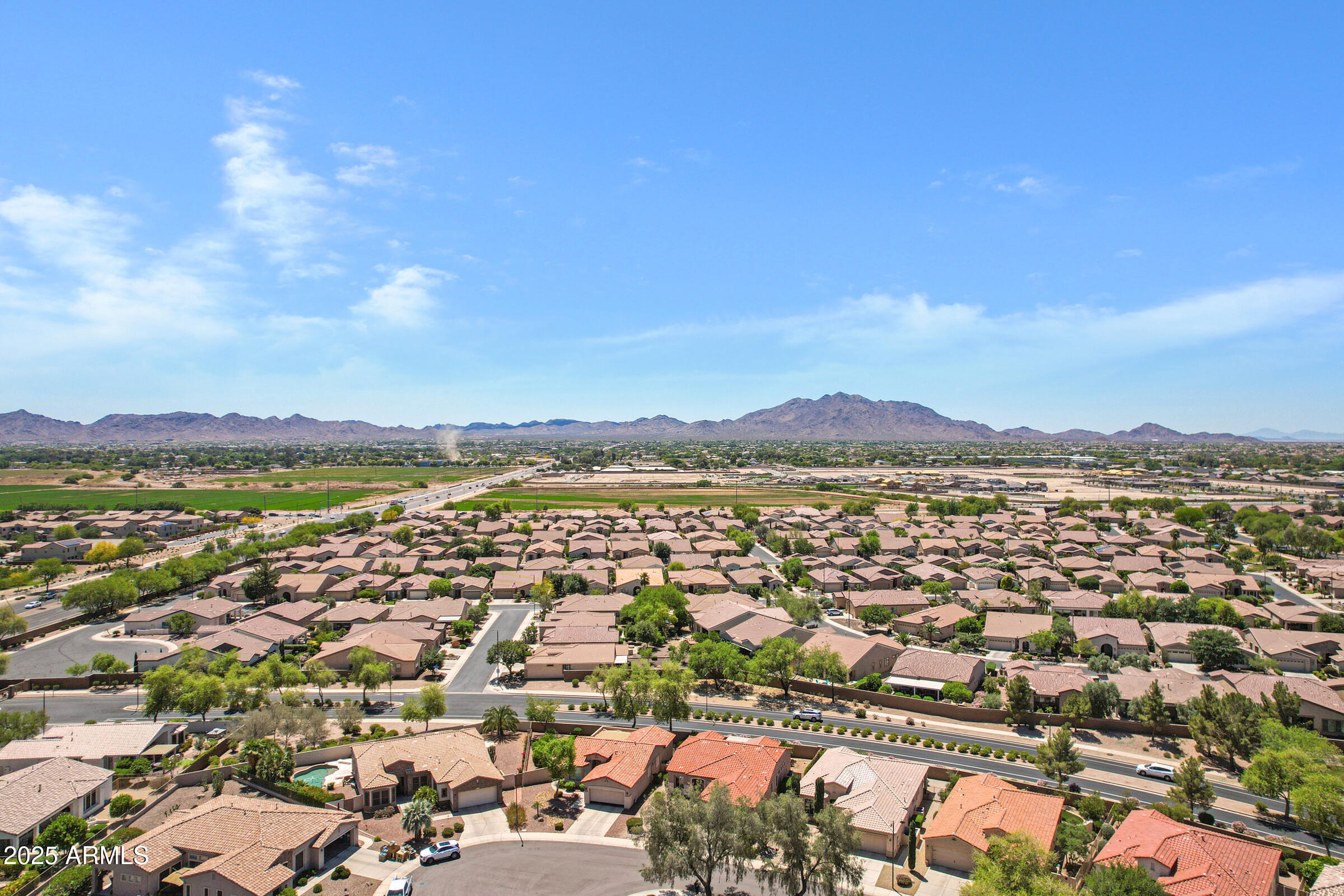 Gilbert, Arizona 85298, United States, 2 Bedrooms Bedrooms, ,2 BathroomsBathrooms,Residential,Pending,116590