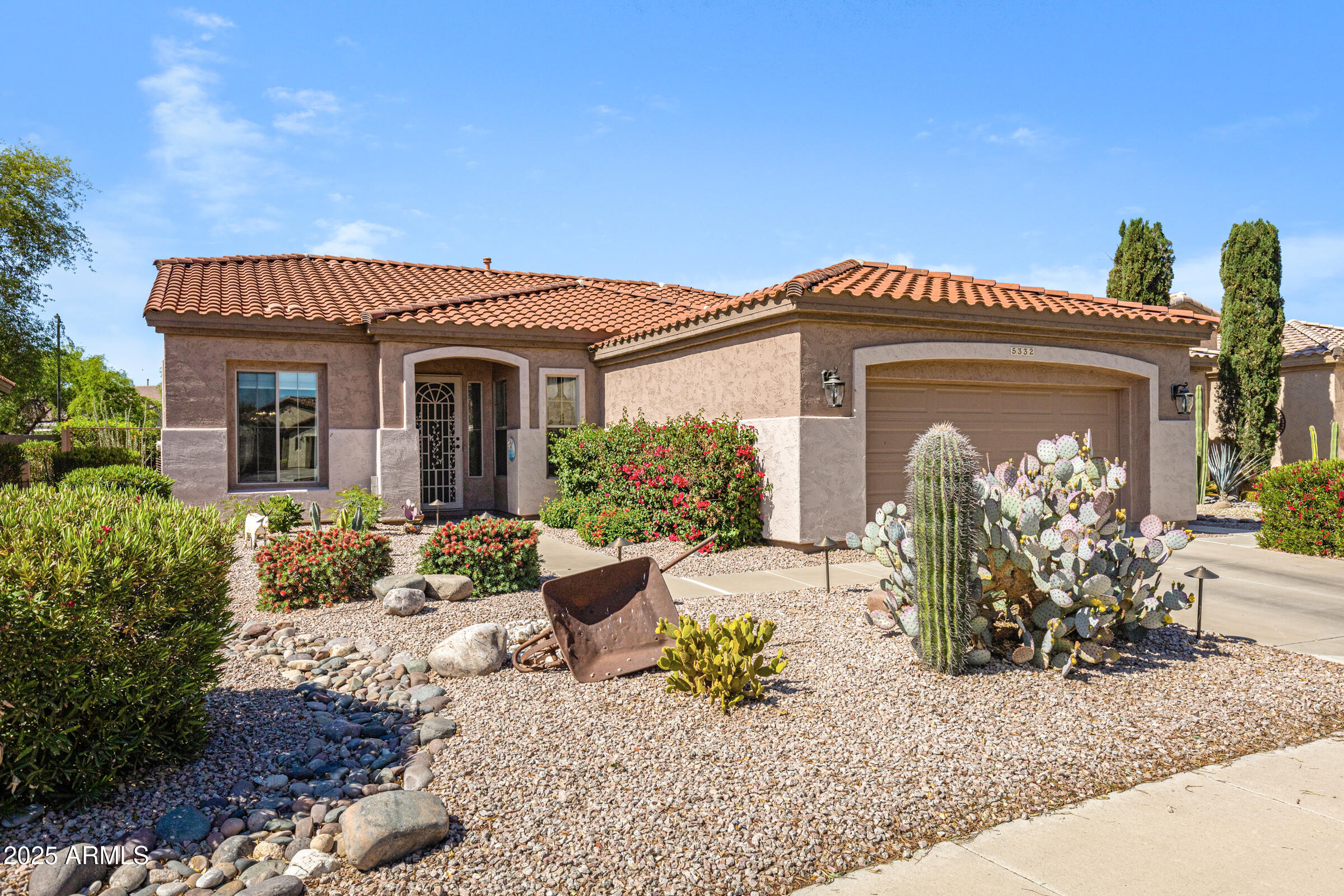 Gilbert, Arizona 85298, United States, 2 Bedrooms Bedrooms, ,2 BathroomsBathrooms,Residential,Pending,116590