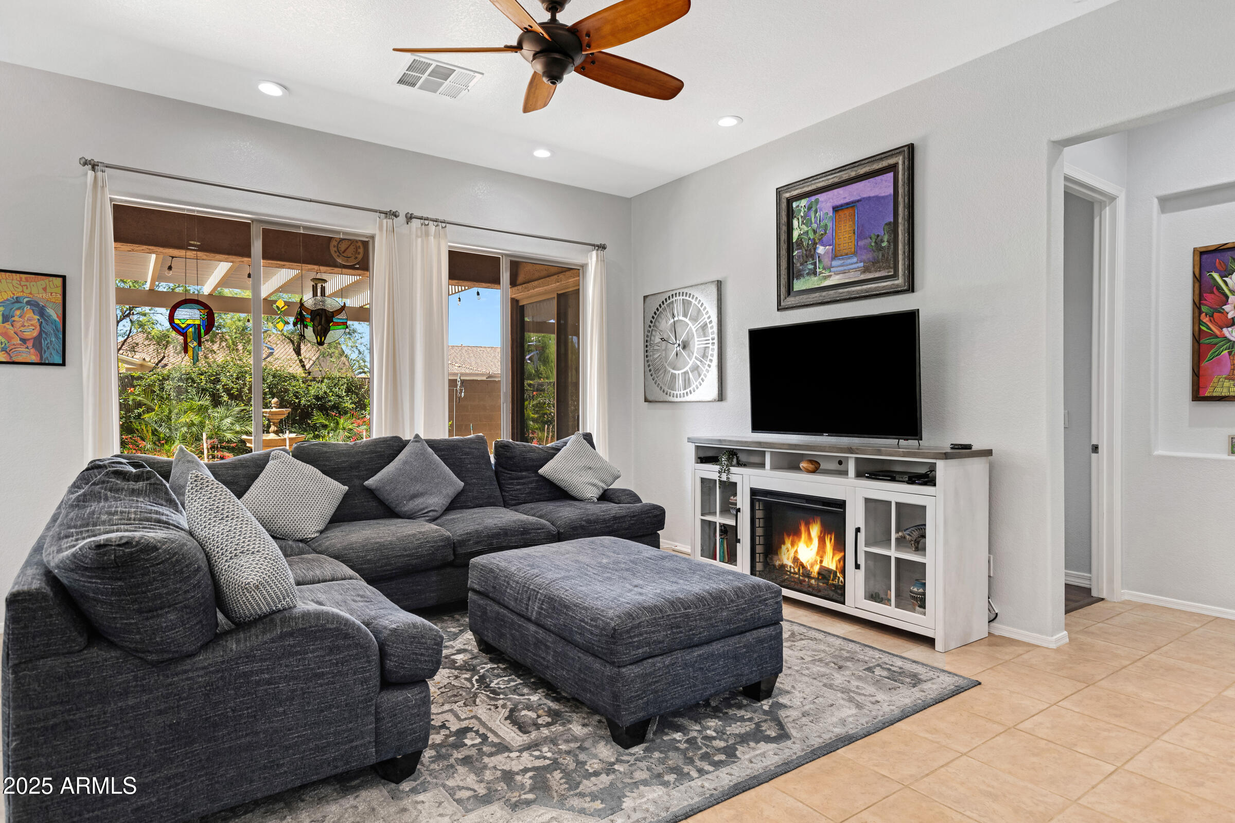 Gilbert, Arizona 85298, United States, 2 Bedrooms Bedrooms, ,2 BathroomsBathrooms,Residential,Pending,116590