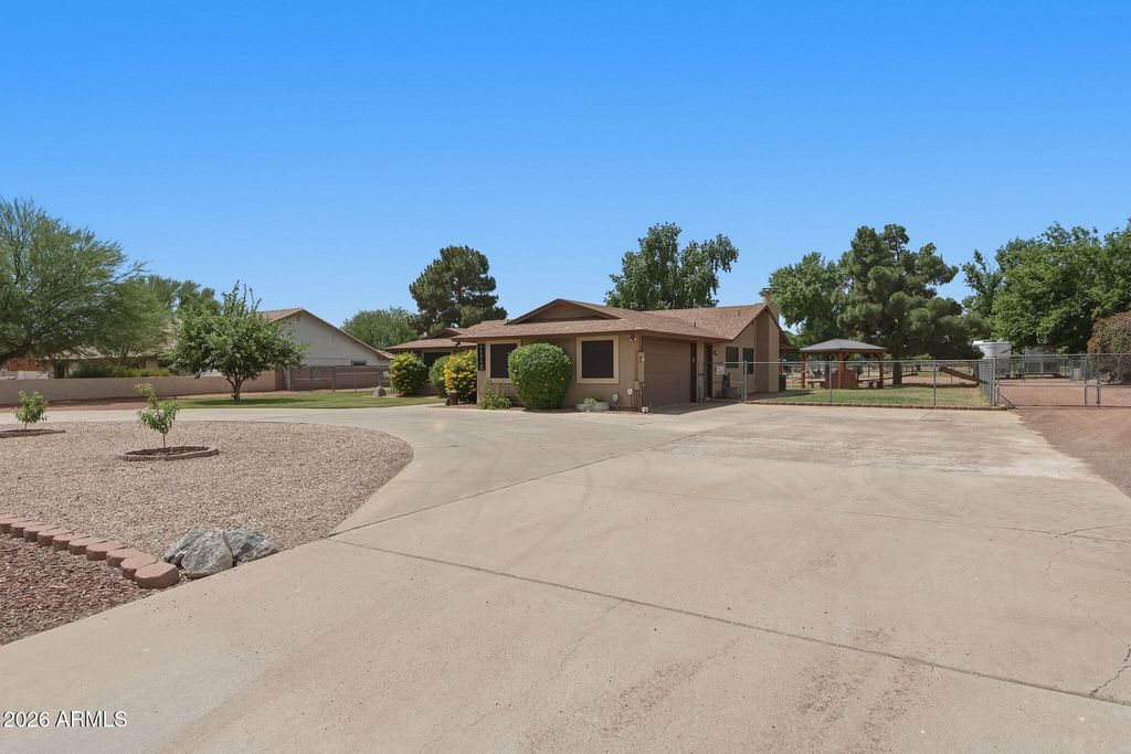 Photo of 7740 N 175th Avenue, Waddell, AZ 85355 (MLS # 7010302)