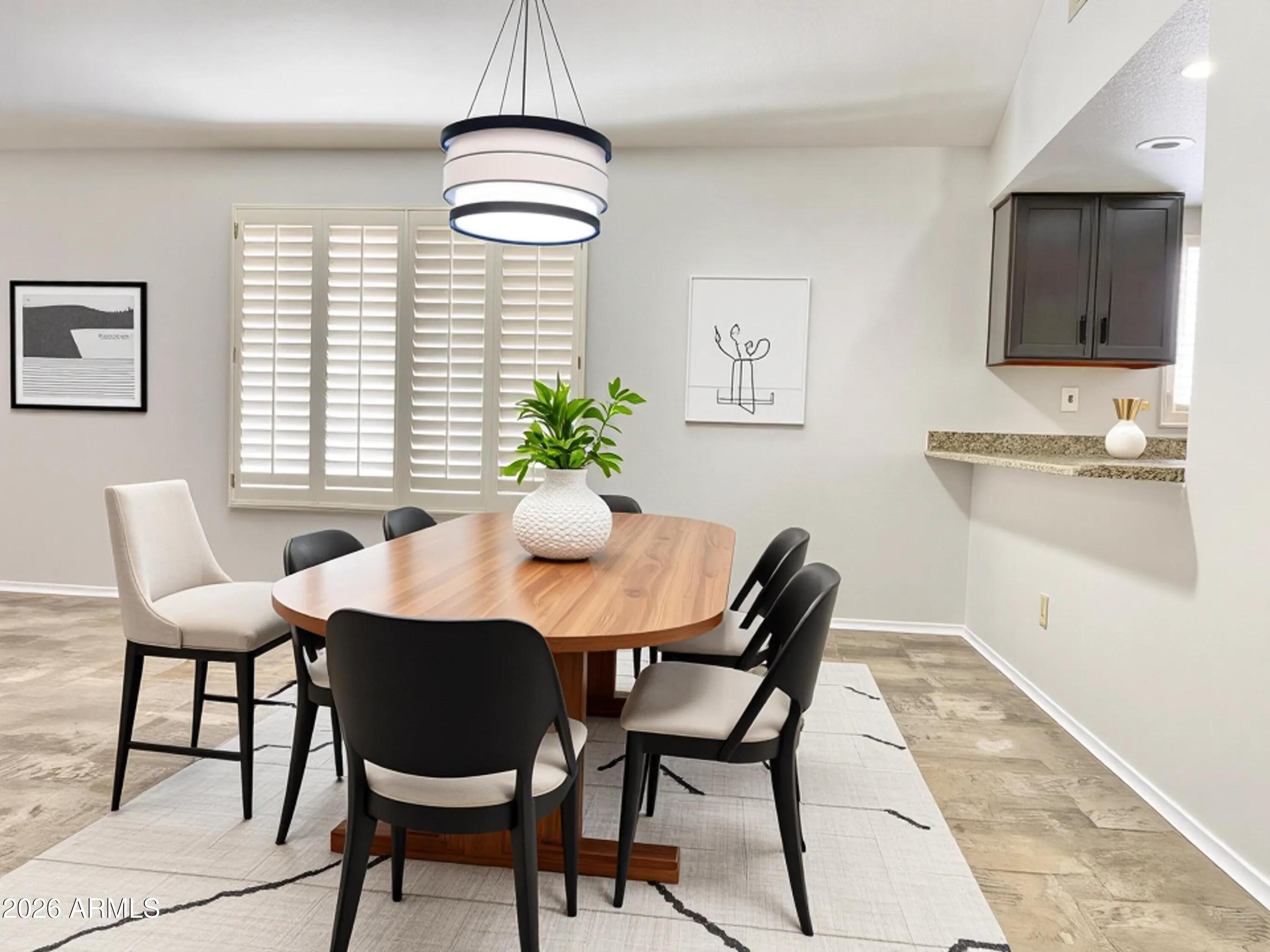 82 W CALLE DE ARCOS --