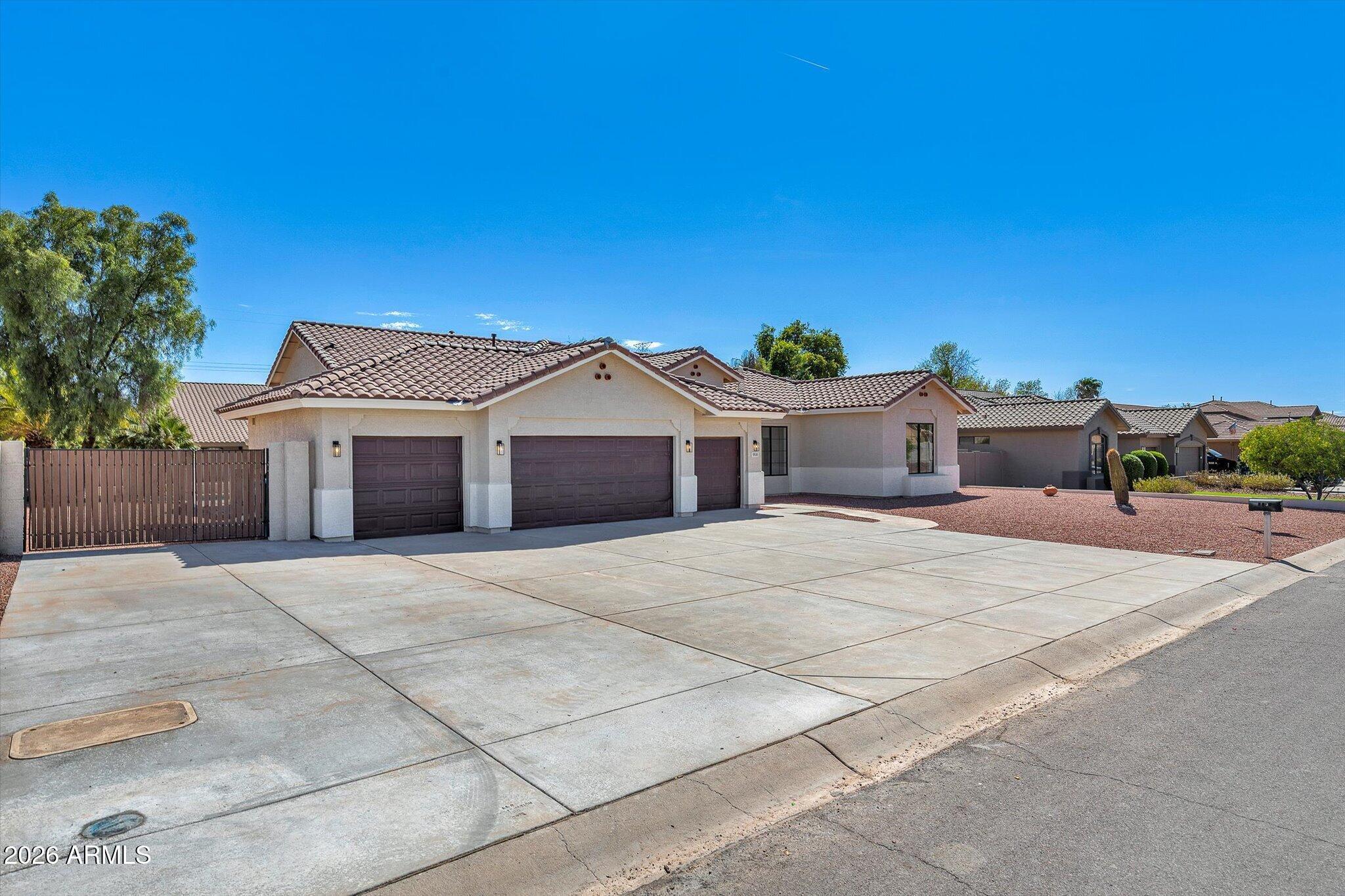 5533 W WEST WIND Drive