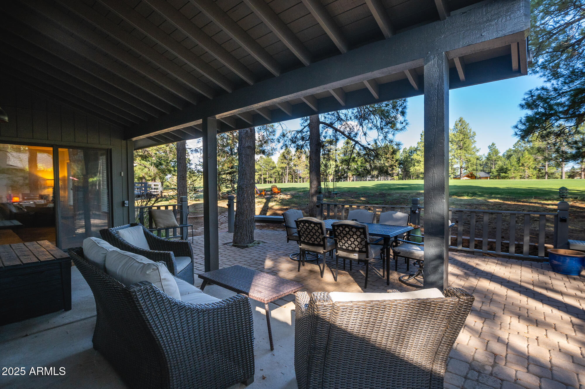 6005 N COUNTRY CLUB Drive