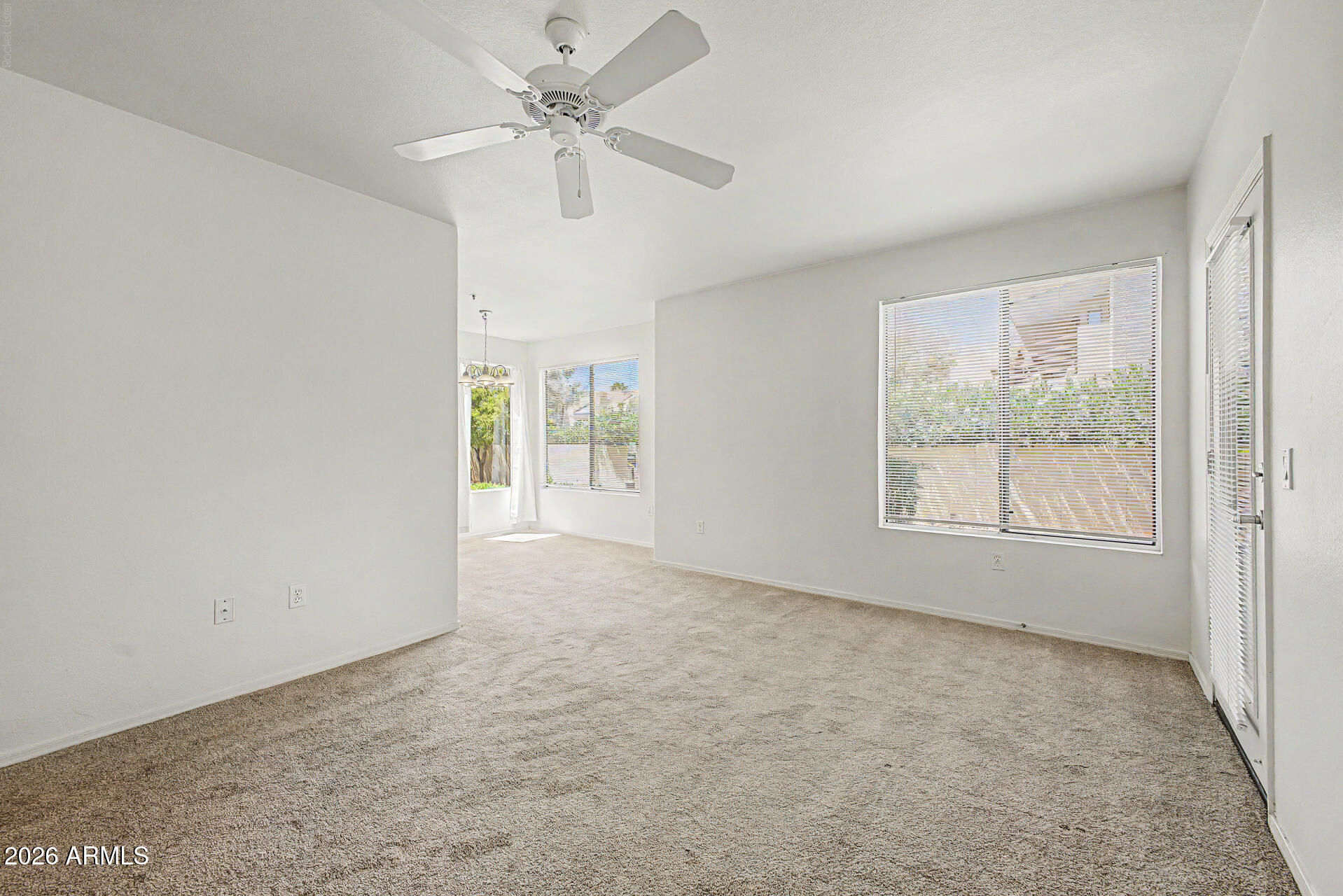 4925 E DESERT COVE Avenue 143