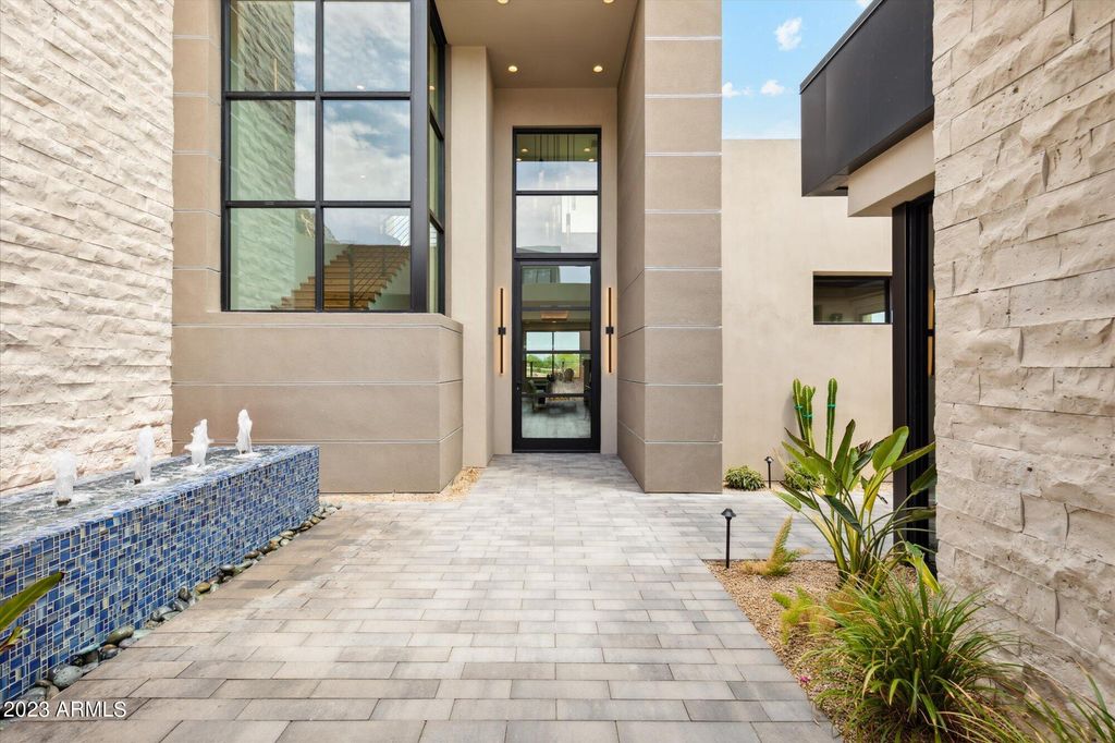 Photo of 5031 N Ascent Drive, Scottsdale, AZ 85251 (MLS # 6951530)