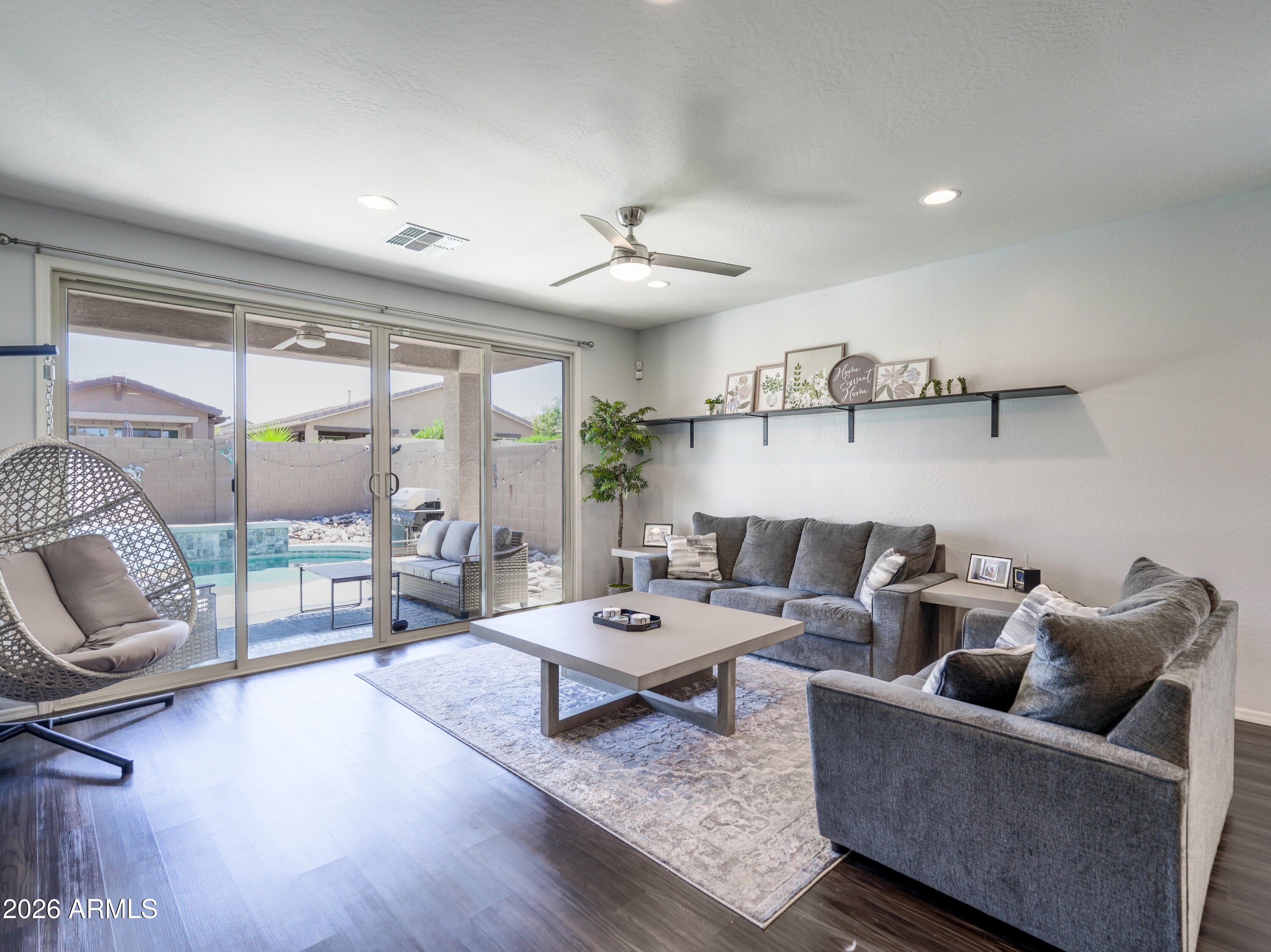 4459 W FEDERAL Way