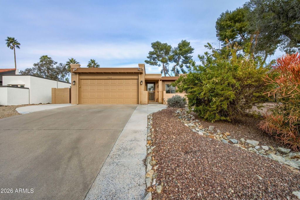 Photo of 17024 E Calle Del Sol, Fountain Hills, AZ 85268 (MLS # 6977211)