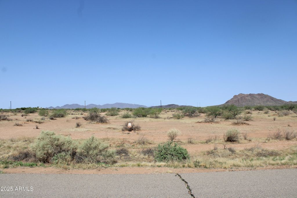 Photo of 35248 S Avenida Montana #124, Eloy, AZ 85131 (MLS # 6924277)