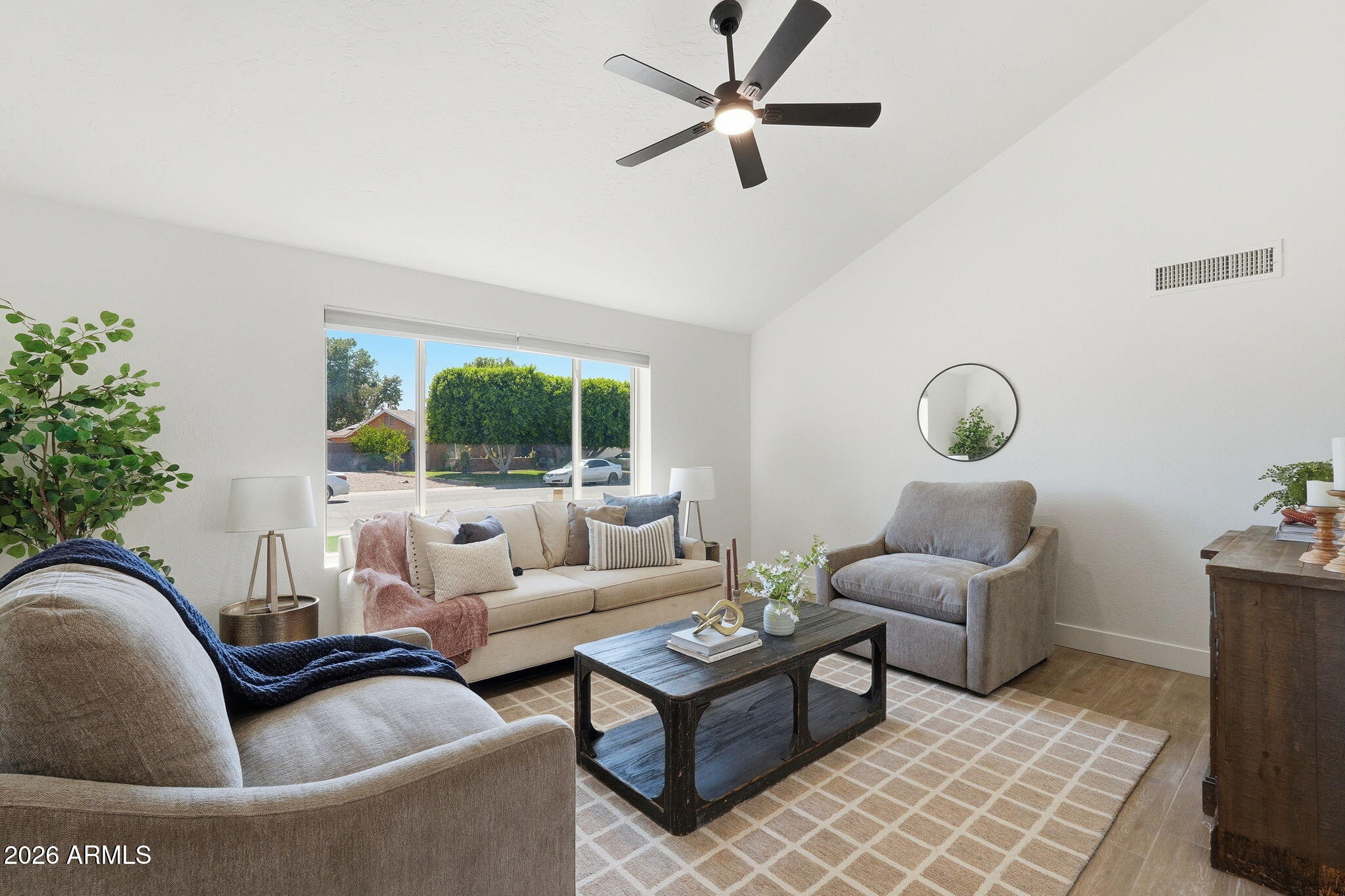 3205 N WOODBURNE Drive