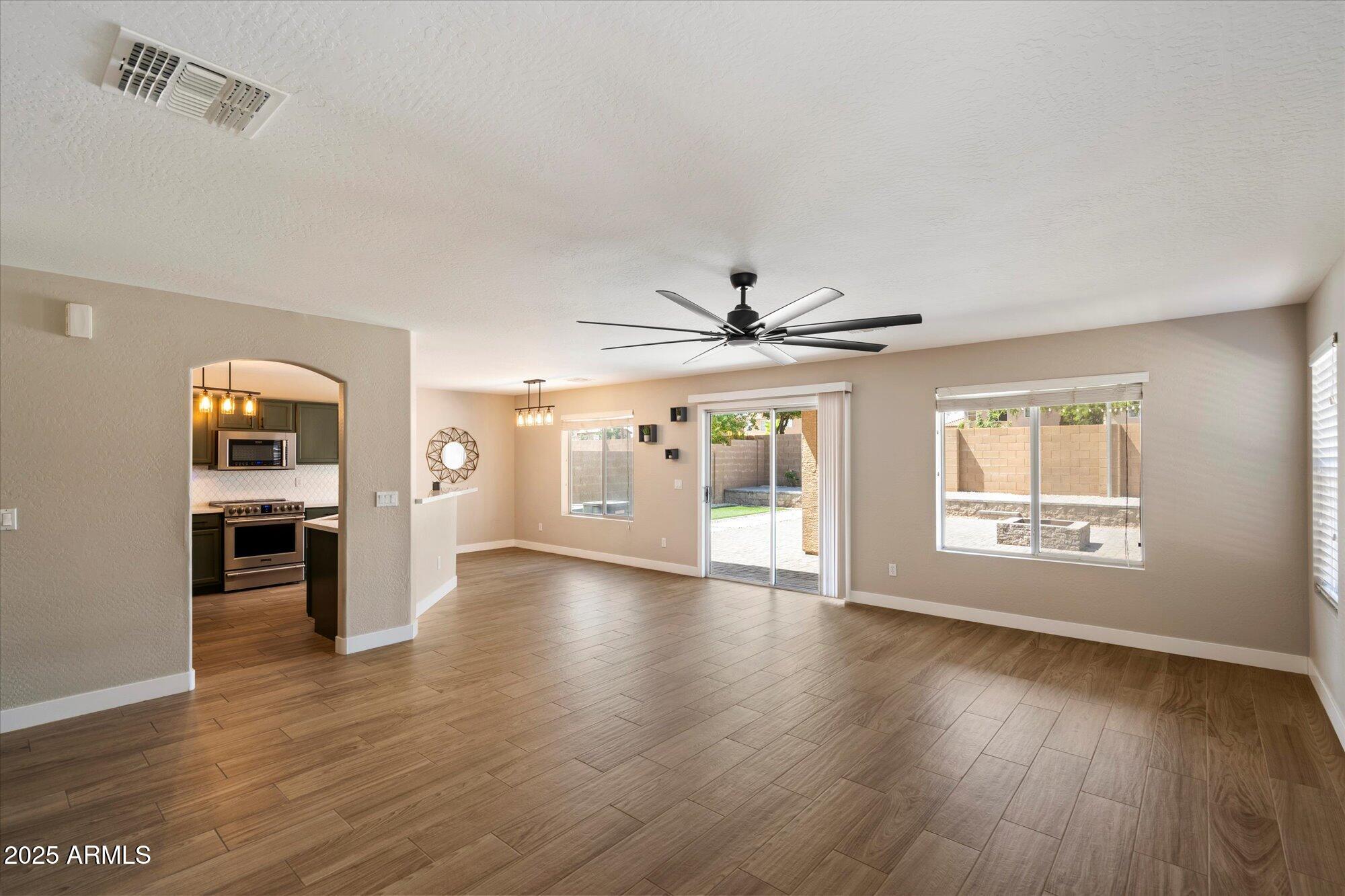 31390 N CACTUS Drive