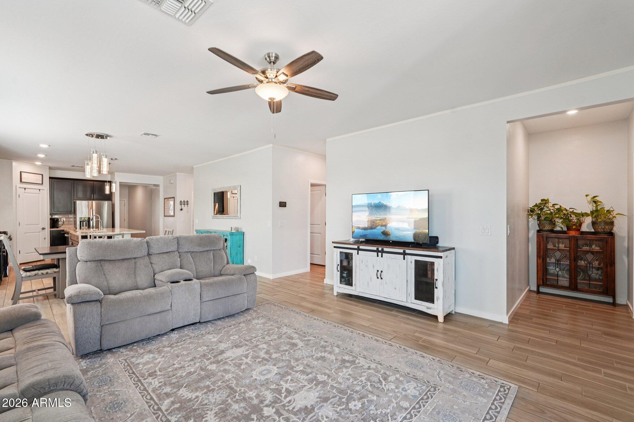 18464 W PUGET Avenue