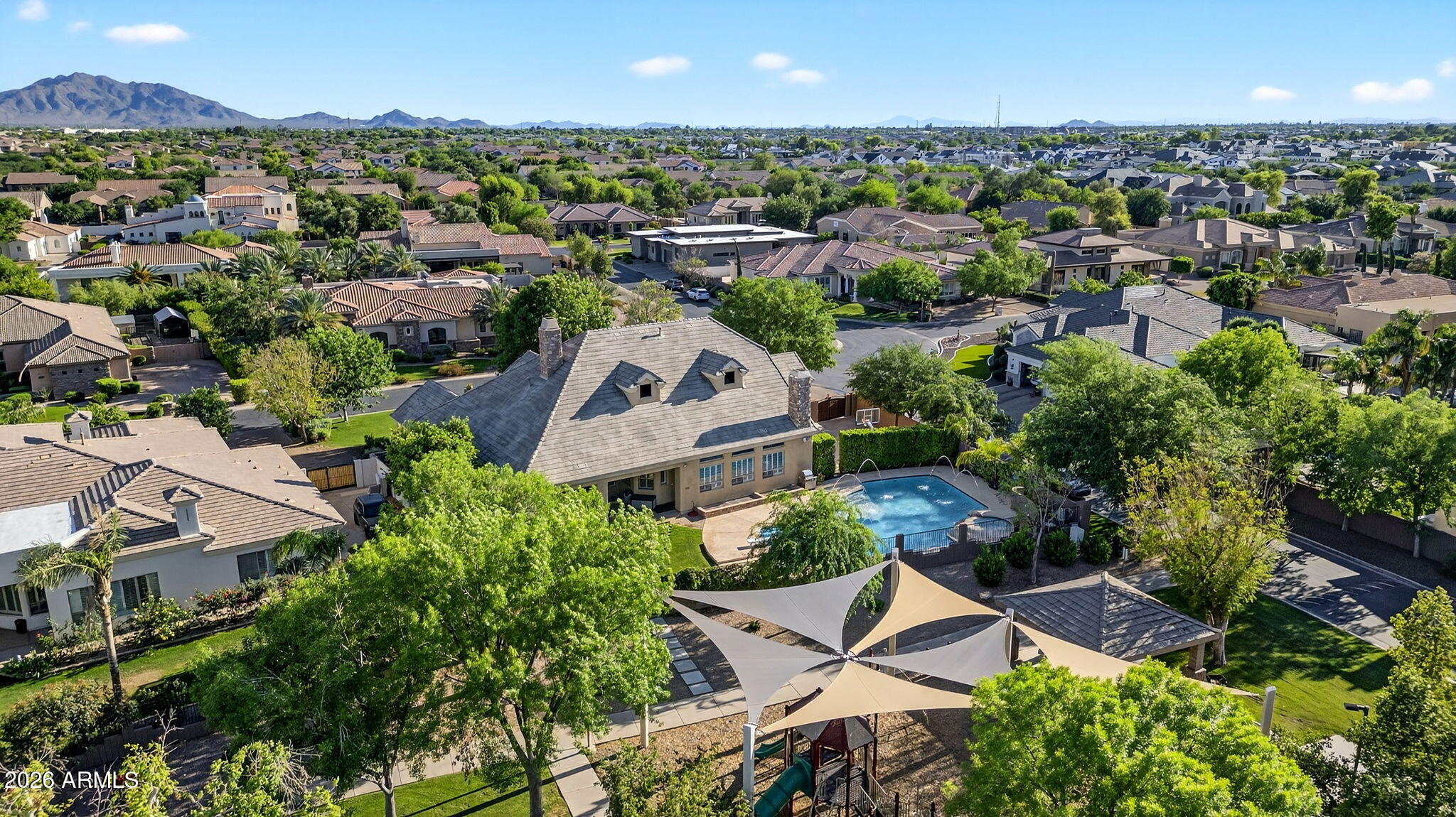WHITEWING AT HIGLEY - Residential