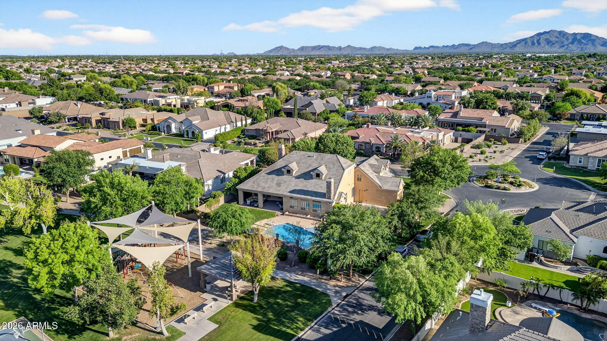 WHITEWING AT HIGLEY - Residential