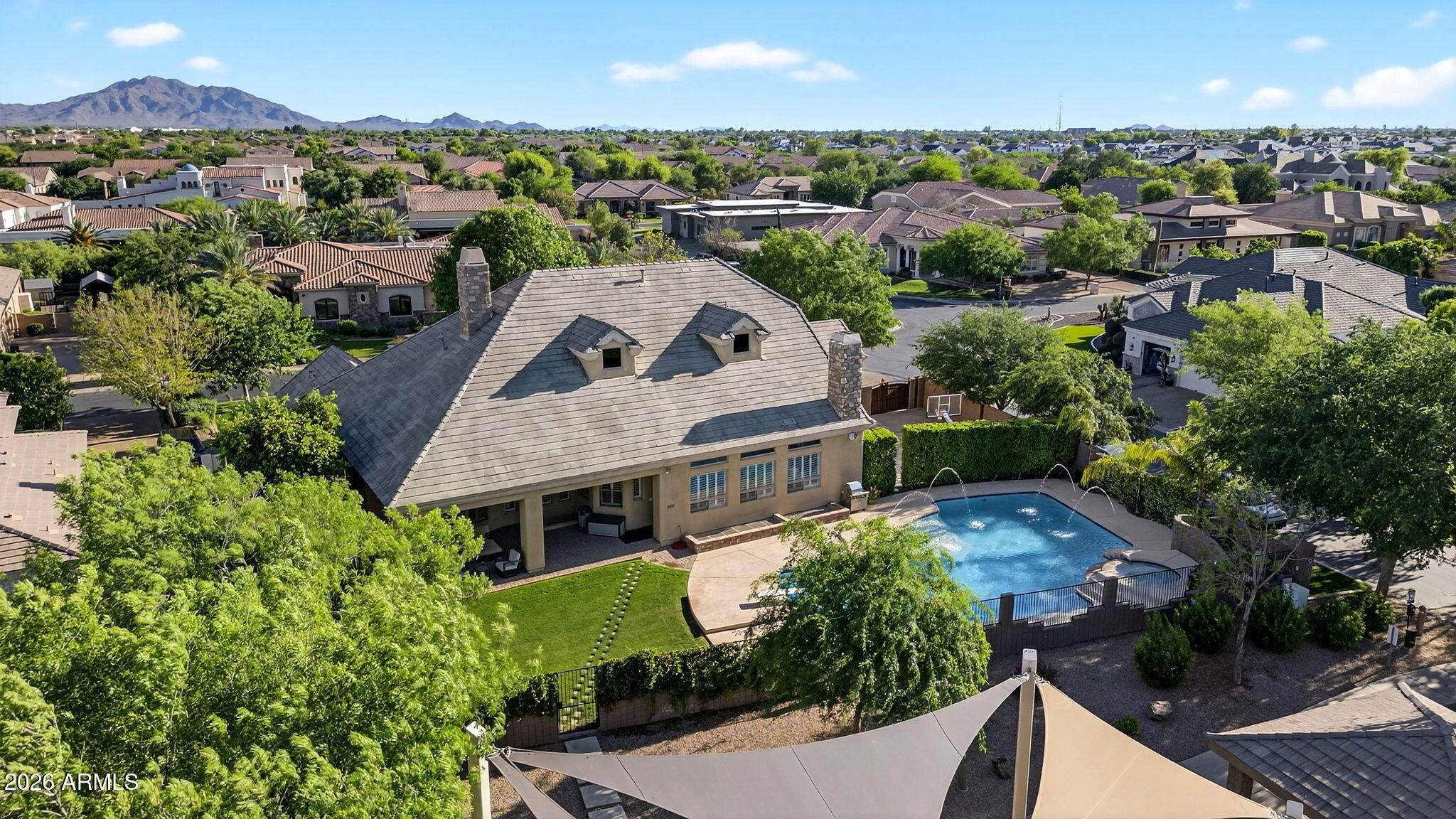 WHITEWING AT HIGLEY - Residential