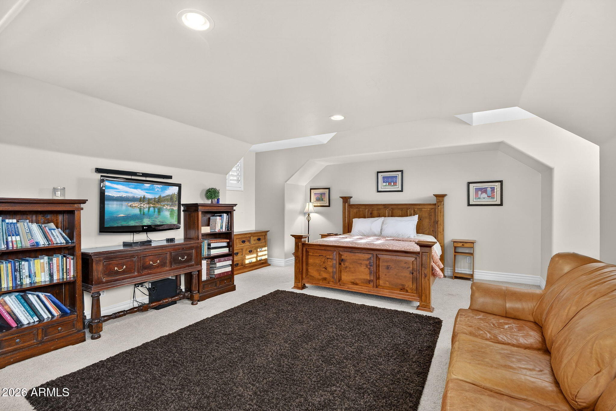 WHITEWING AT HIGLEY - Residential