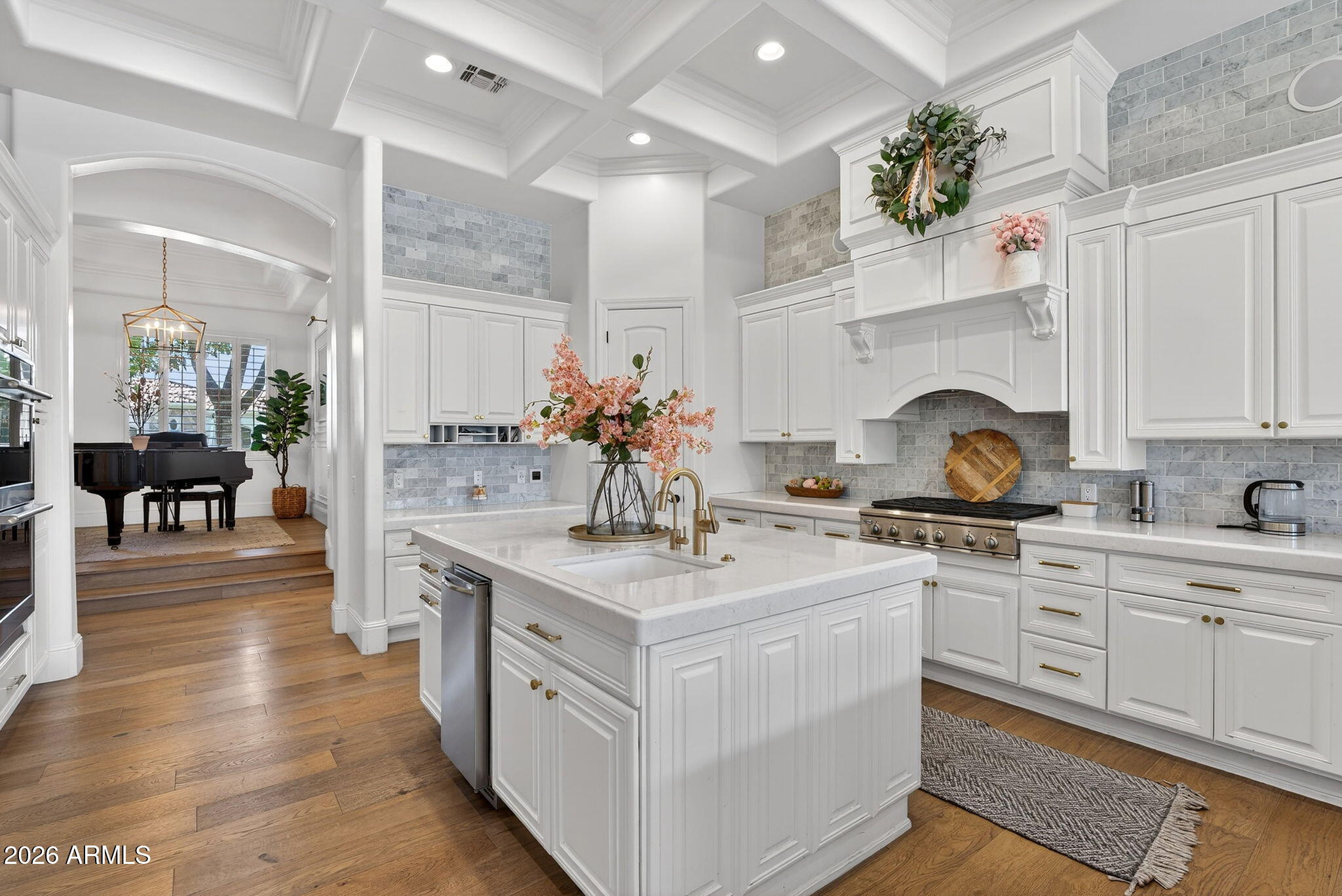 WHITEWING AT HIGLEY - Residential