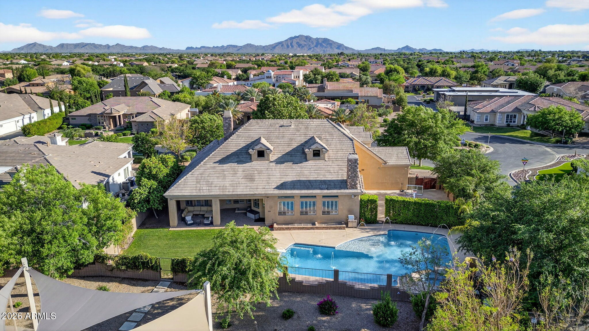 WHITEWING AT HIGLEY - Residential