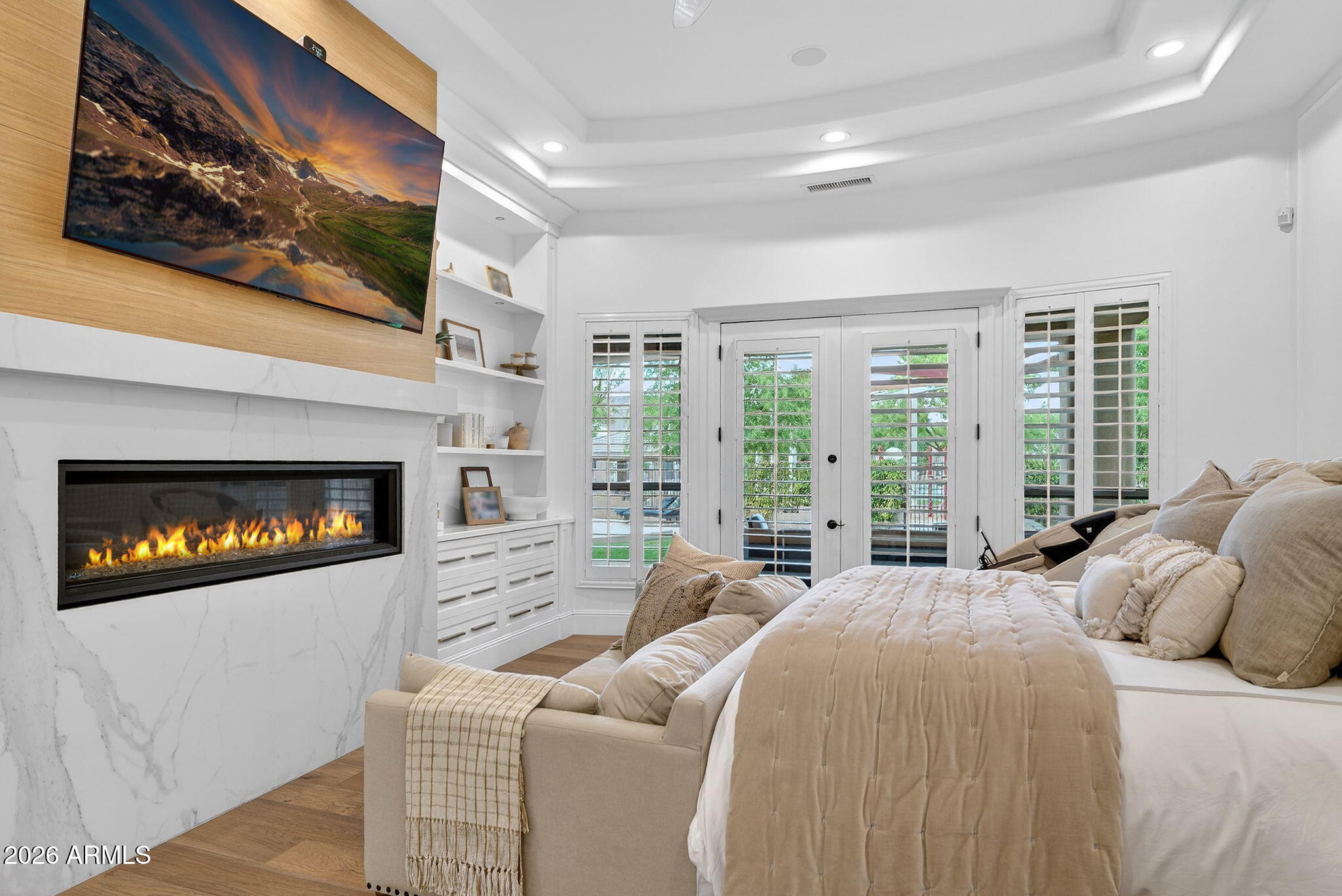 WHITEWING AT HIGLEY - Residential