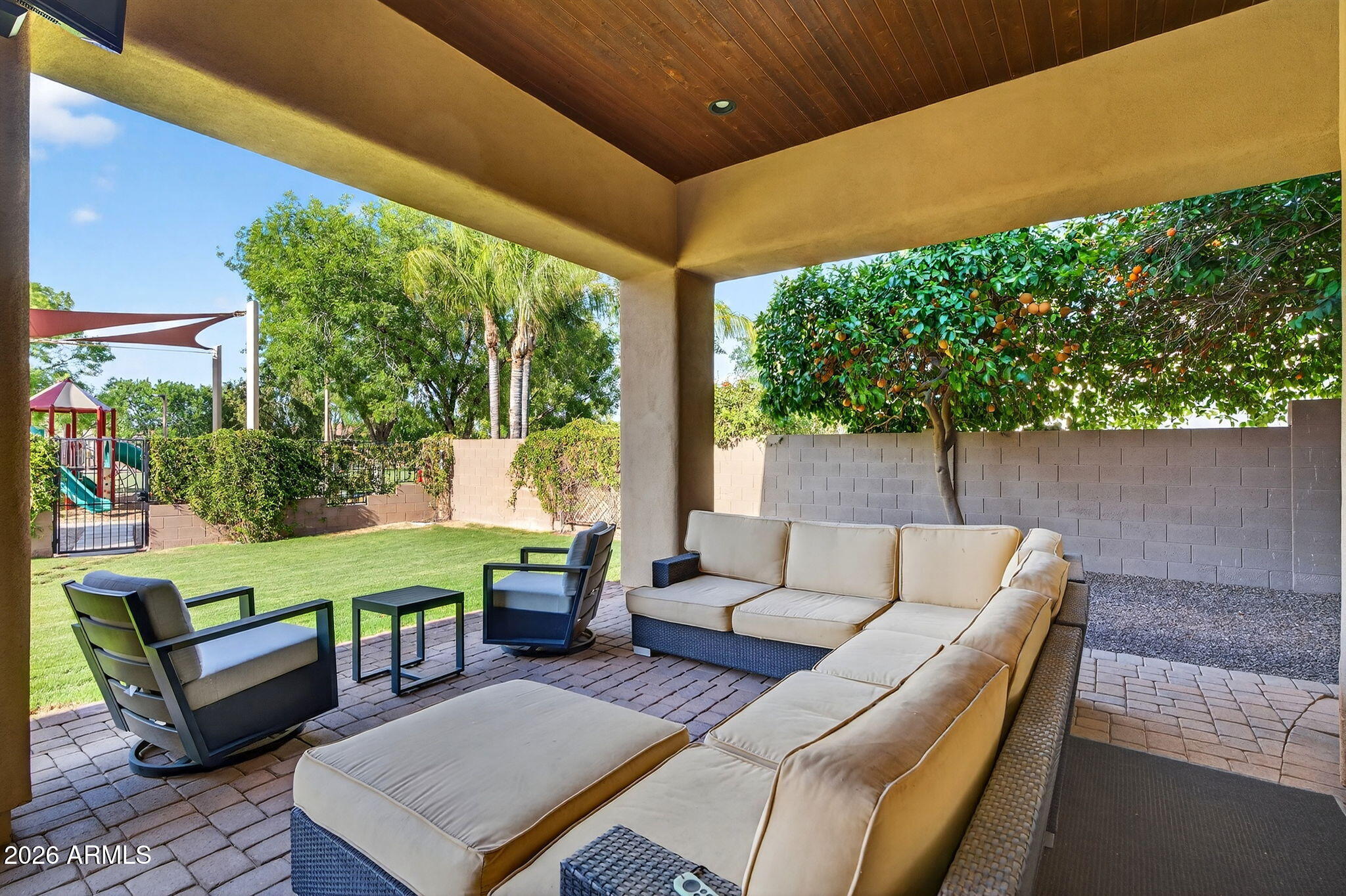 WHITEWING AT HIGLEY - Residential