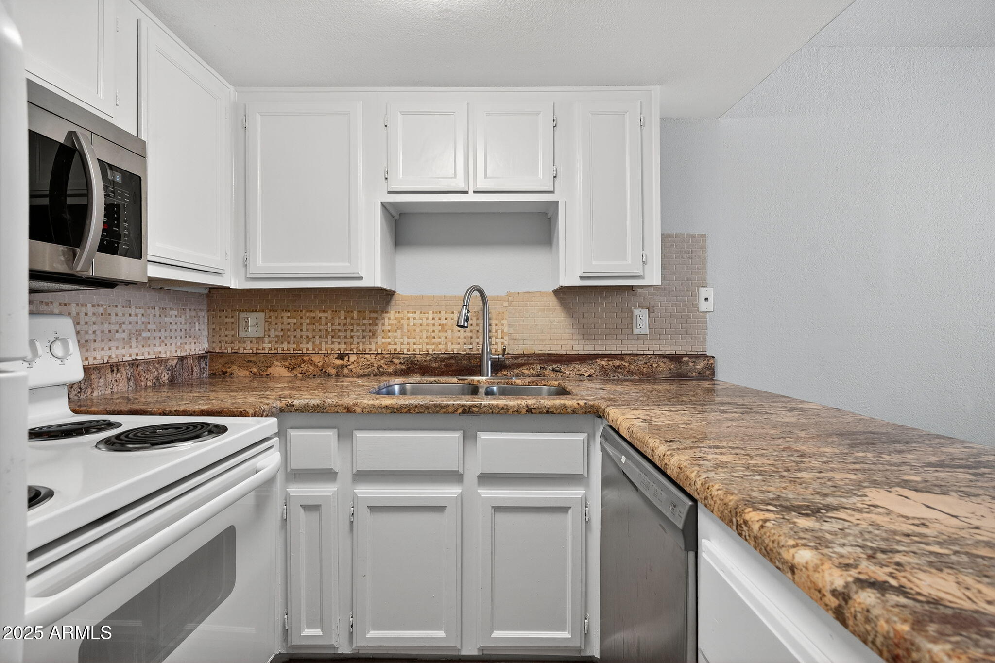 21622 N 23RD Avenue B 304