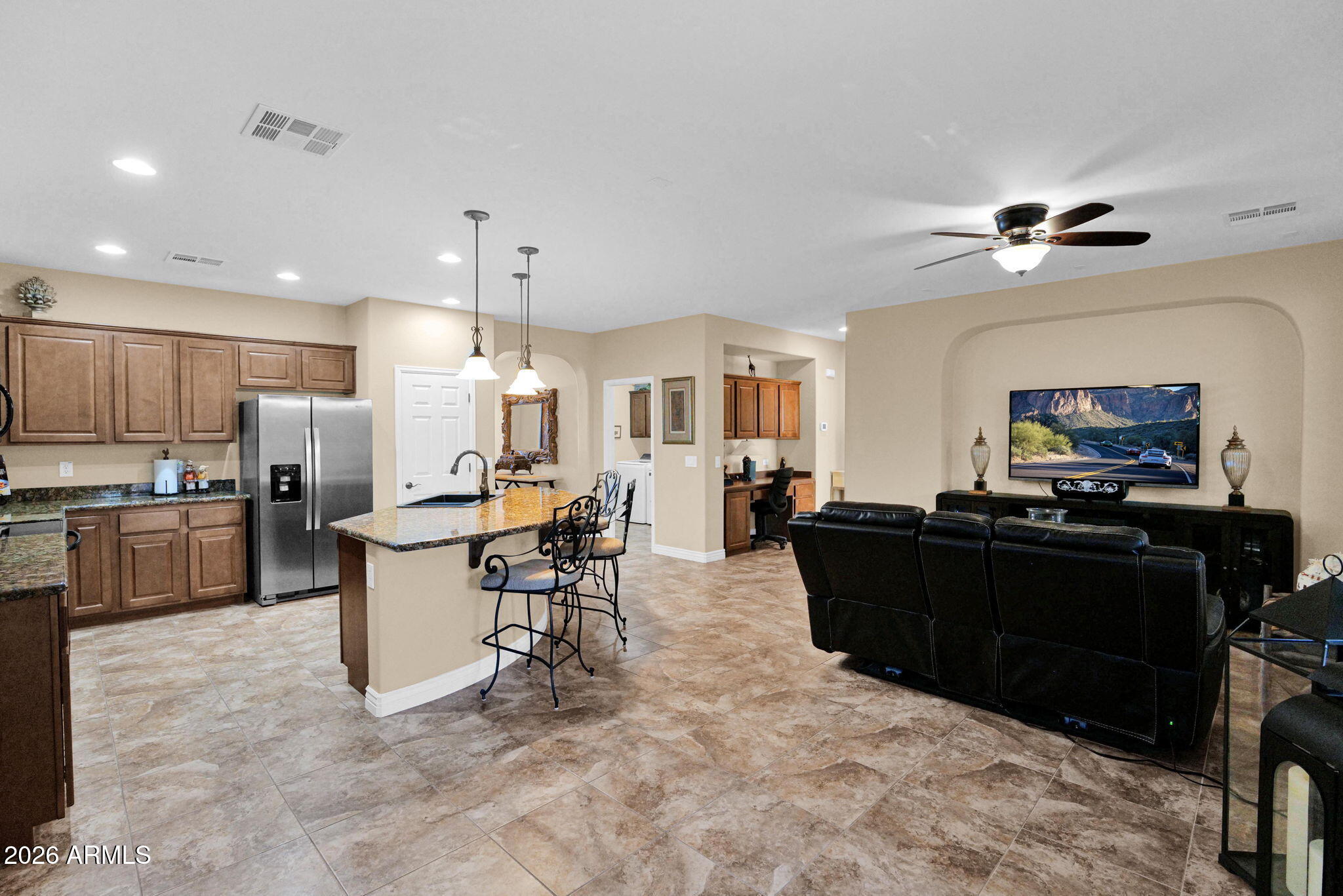 1575 E ARTEMIS Trail