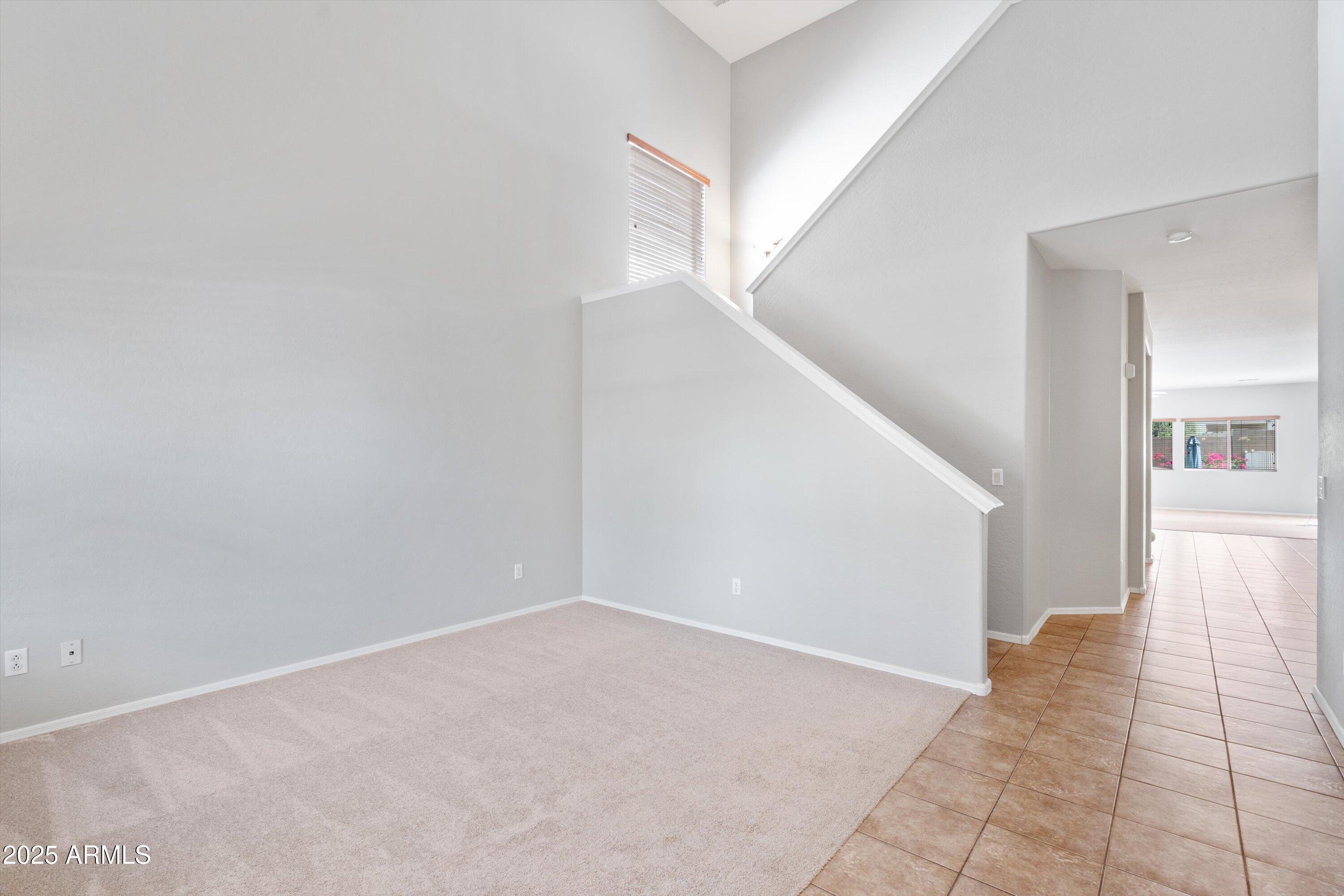 3646 W WAYNE Lane