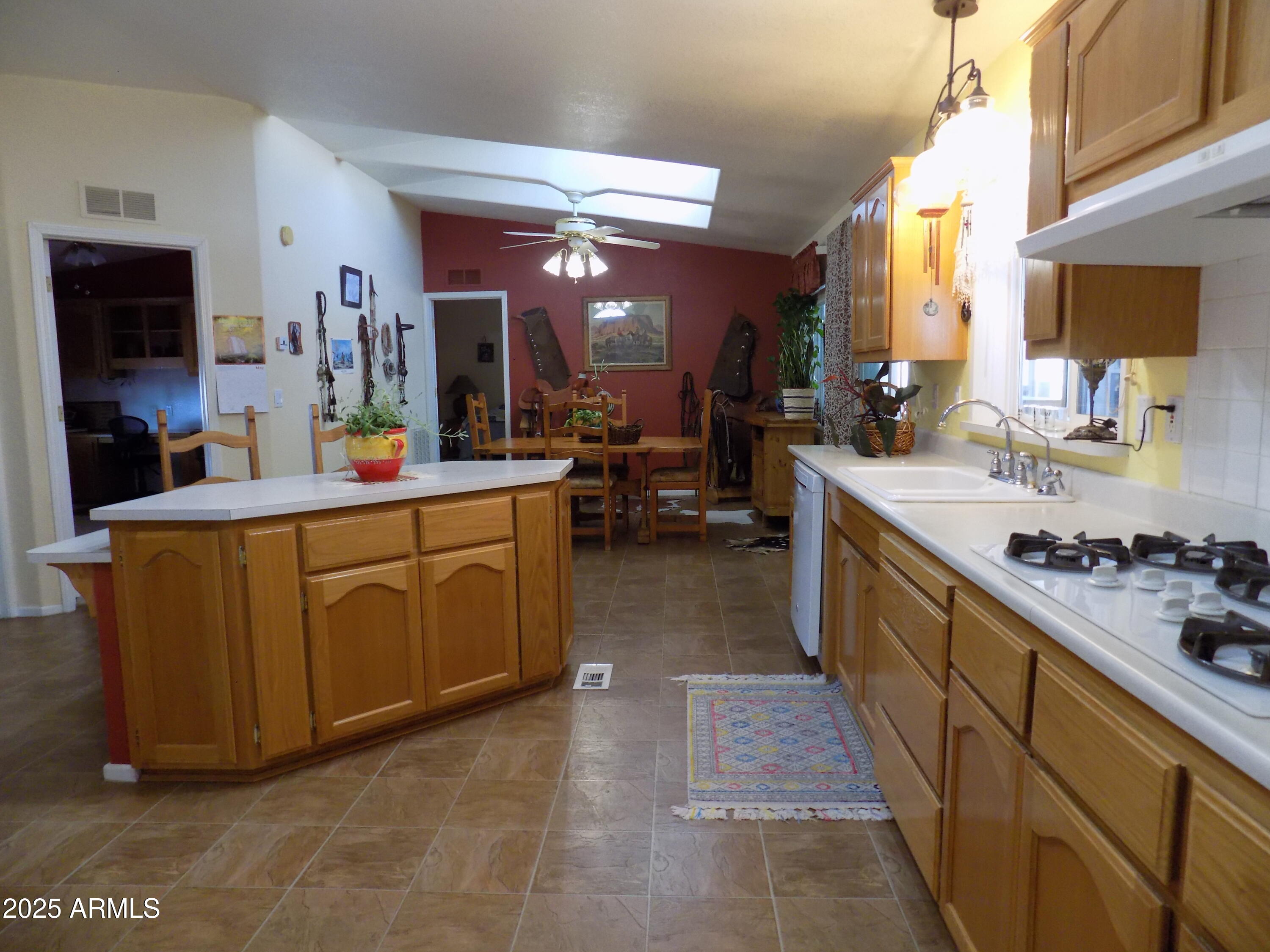 3926 N FLORENCE Boulevard