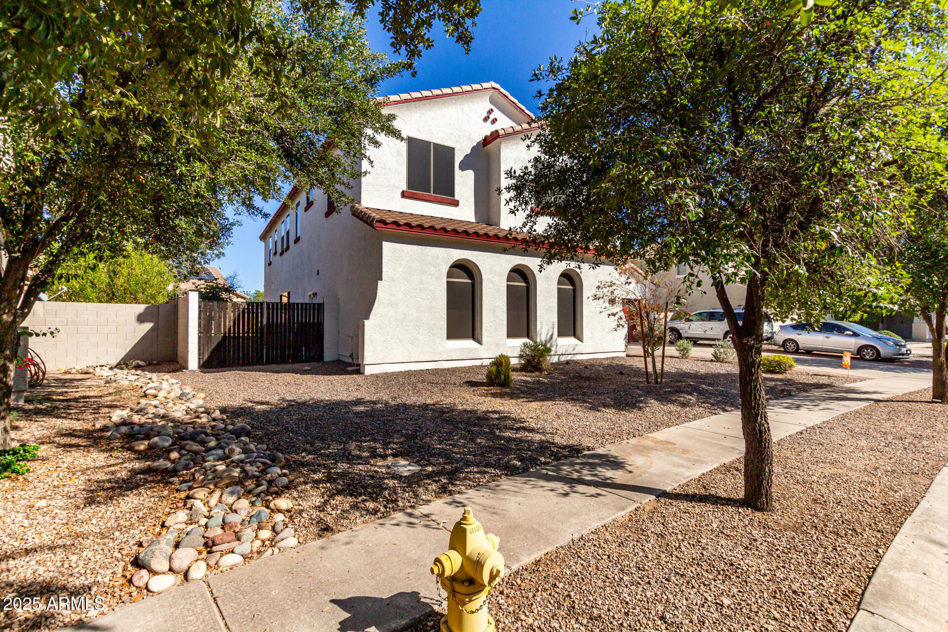 6233 S ROCHESTER Drive
