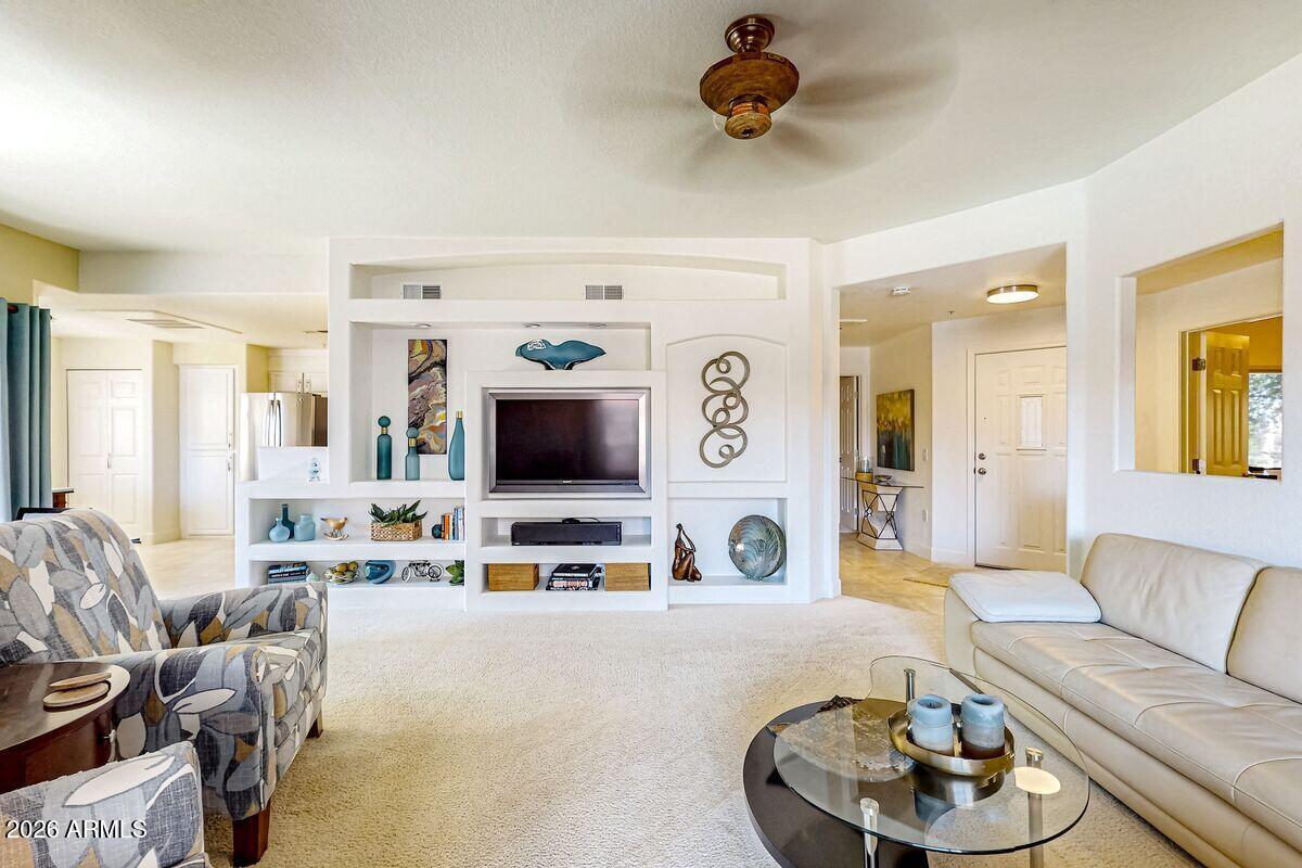 9455 E RAINTREE Drive 2034