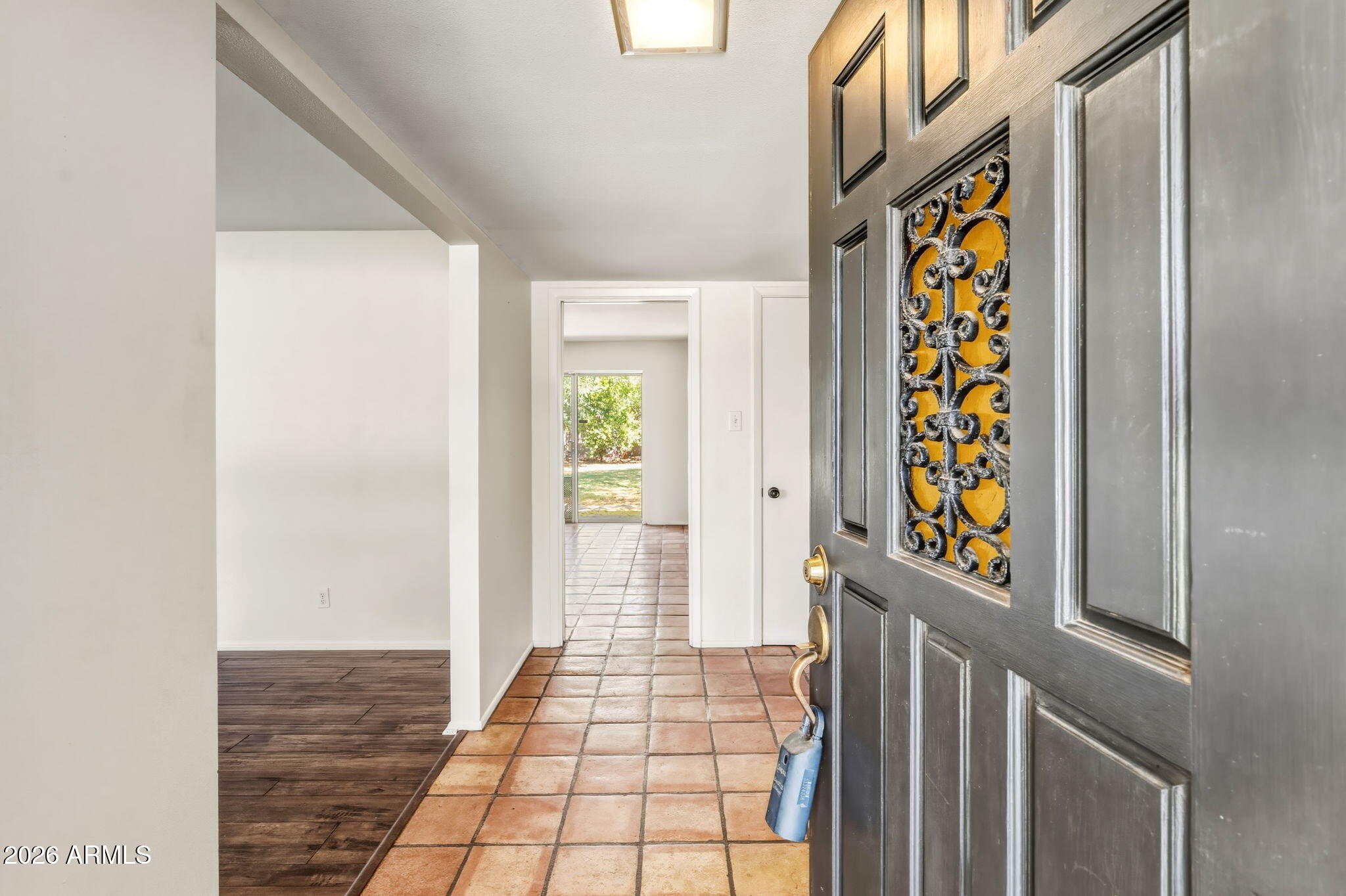 1022 W Las Palmaritas Drive