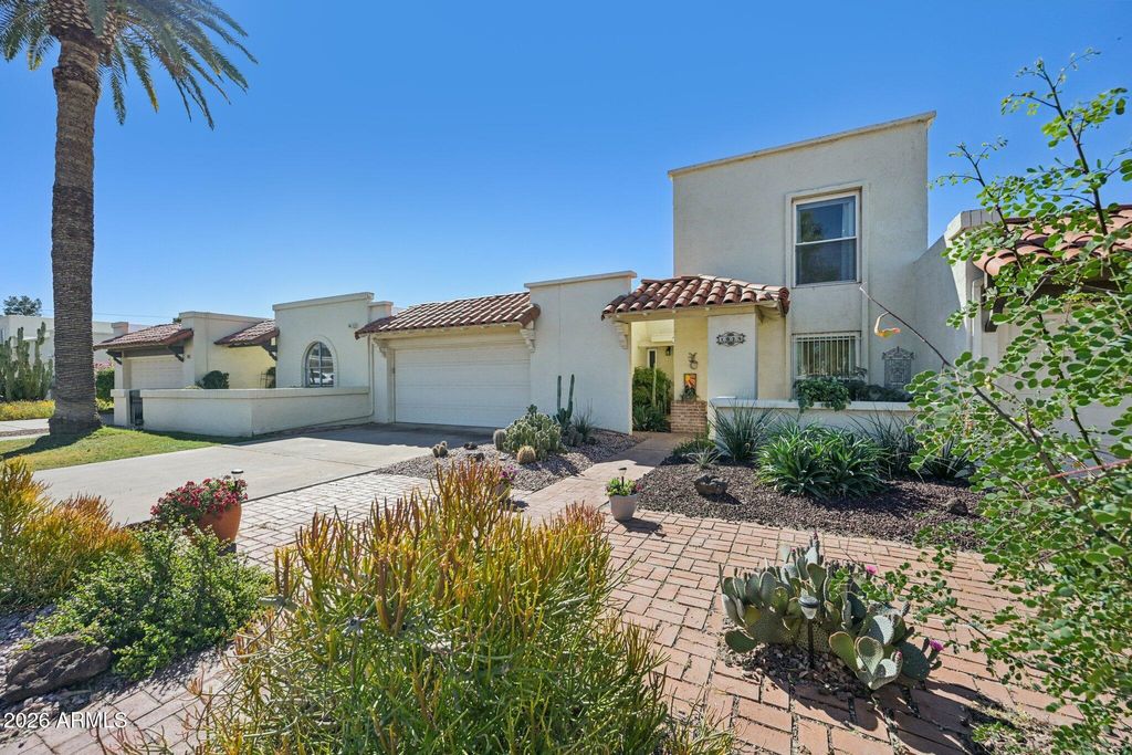 Photo of 1035 E Laguna Drive, Tempe, AZ 85282 (MLS # 6998958)