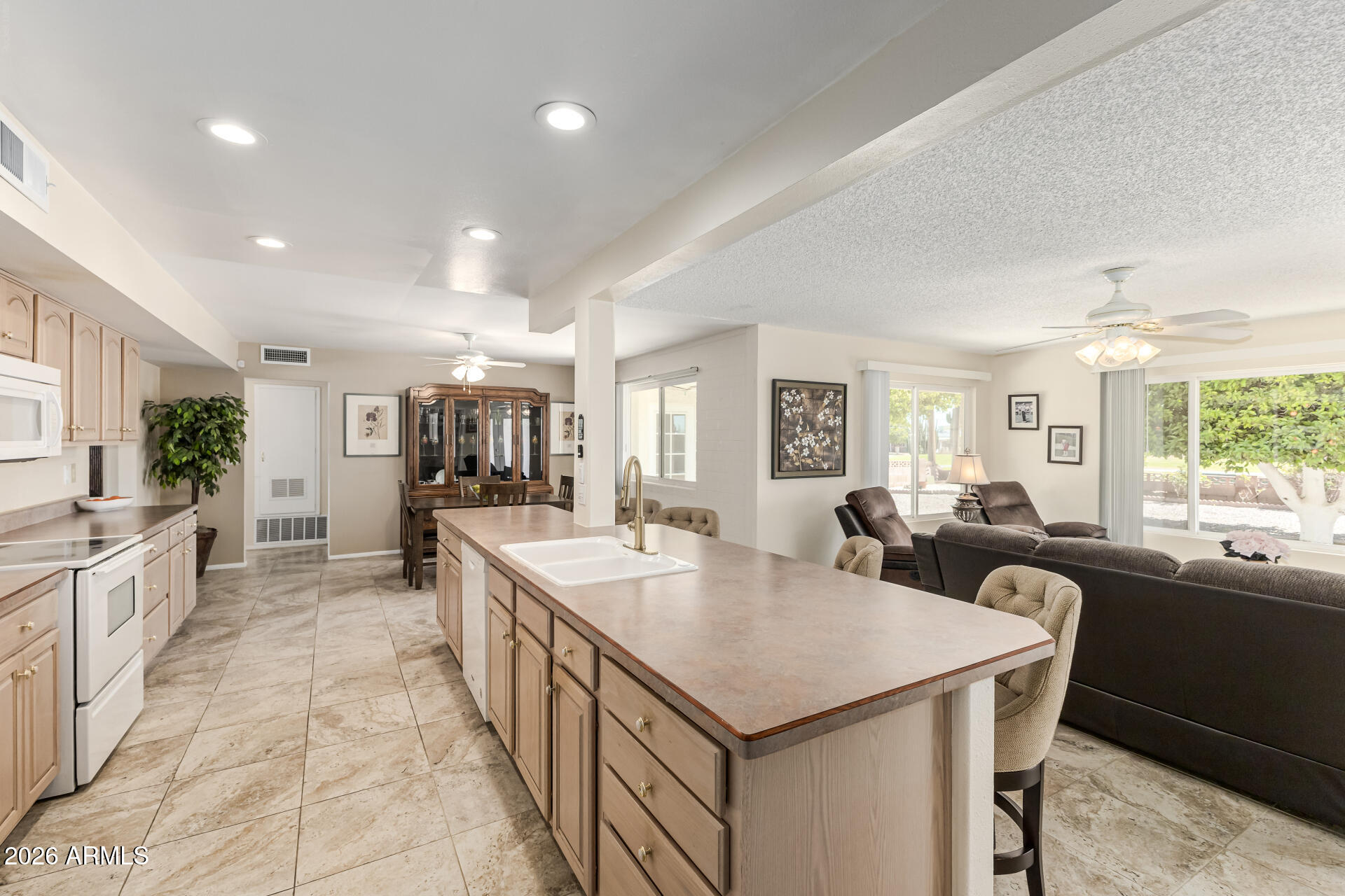 11801 N COGGINS Drive