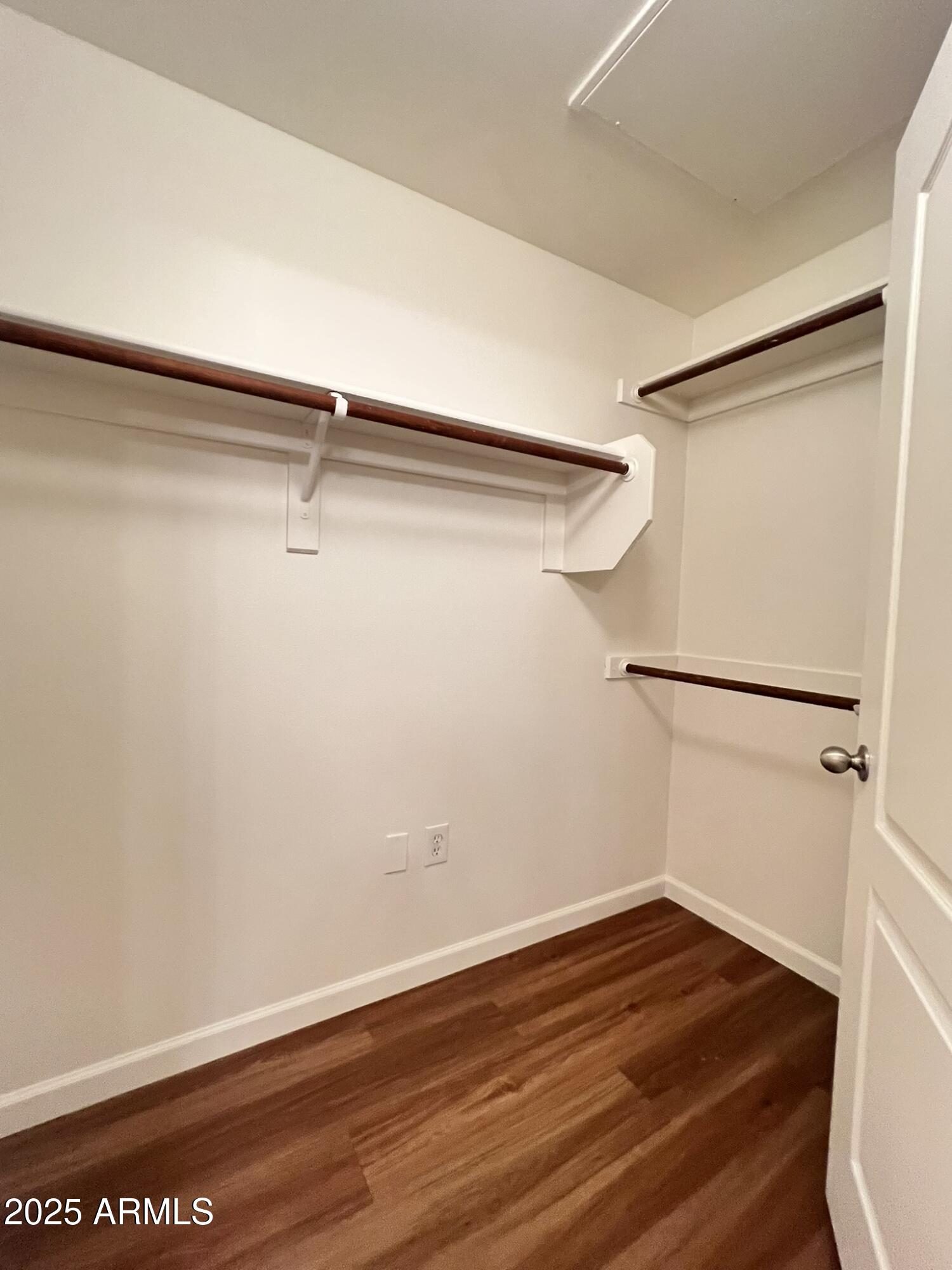 1701 E COLTER Street 253