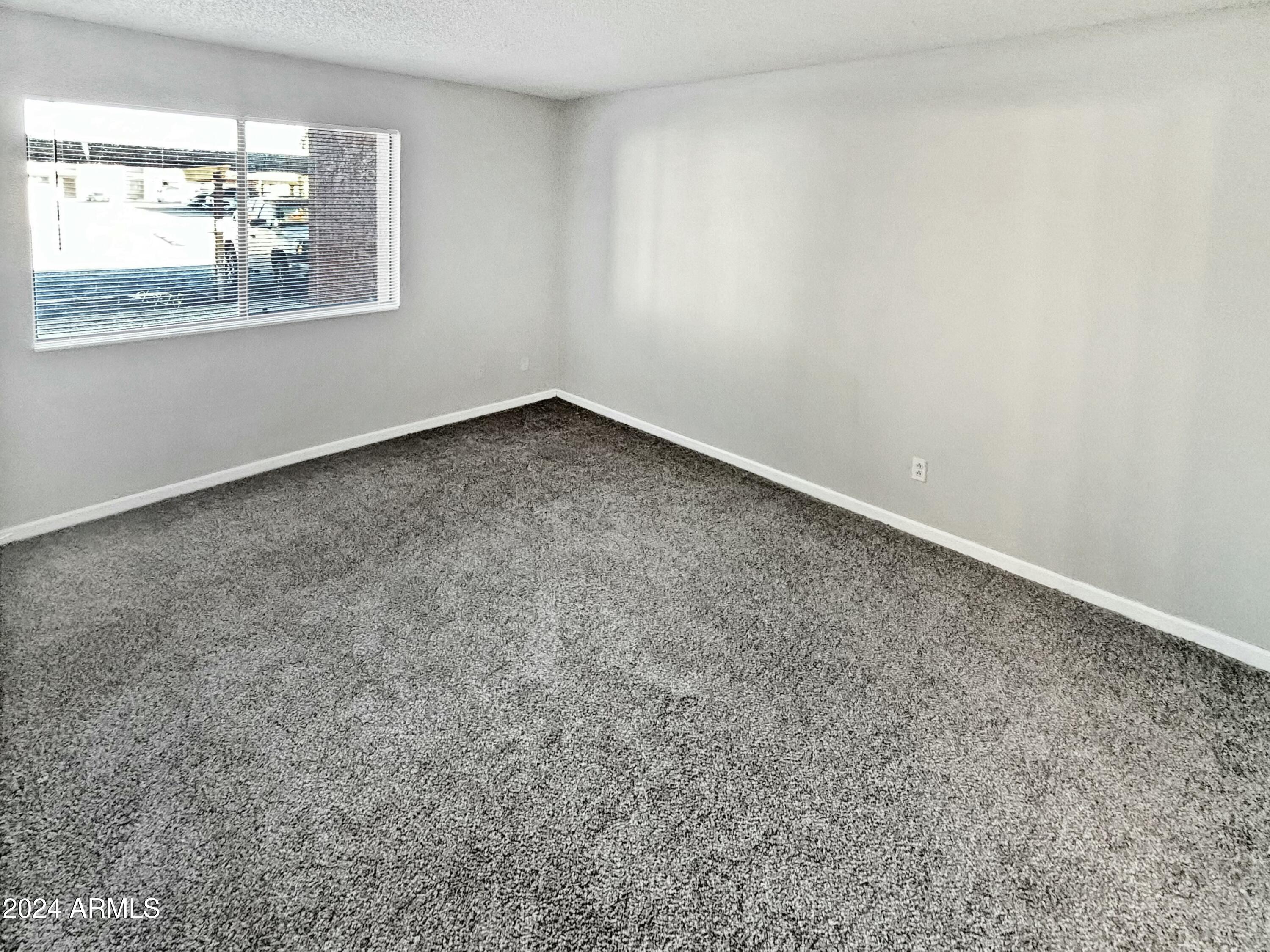 3810 N MARYVALE Parkway 1070