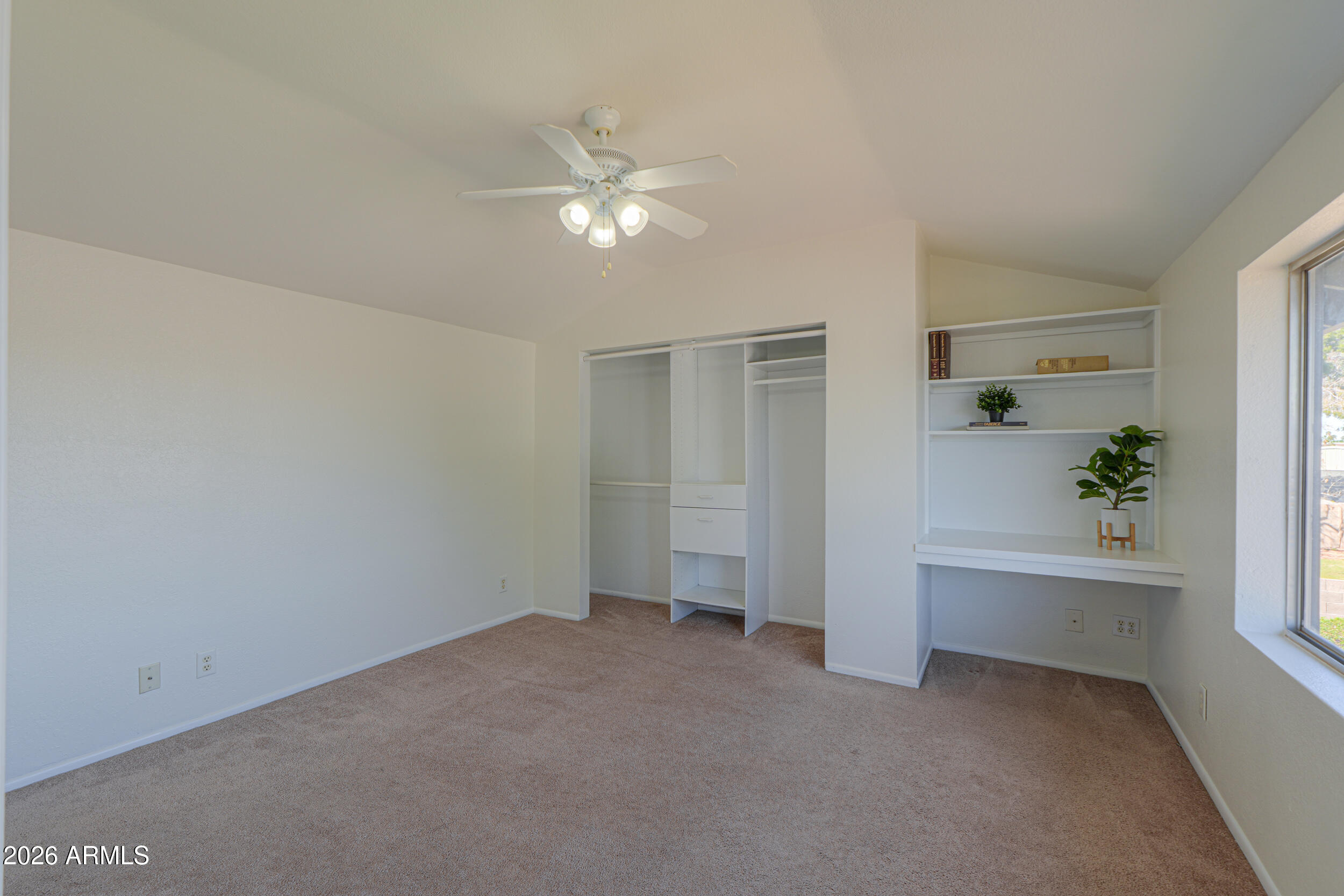 2428 E JUANITA Avenue