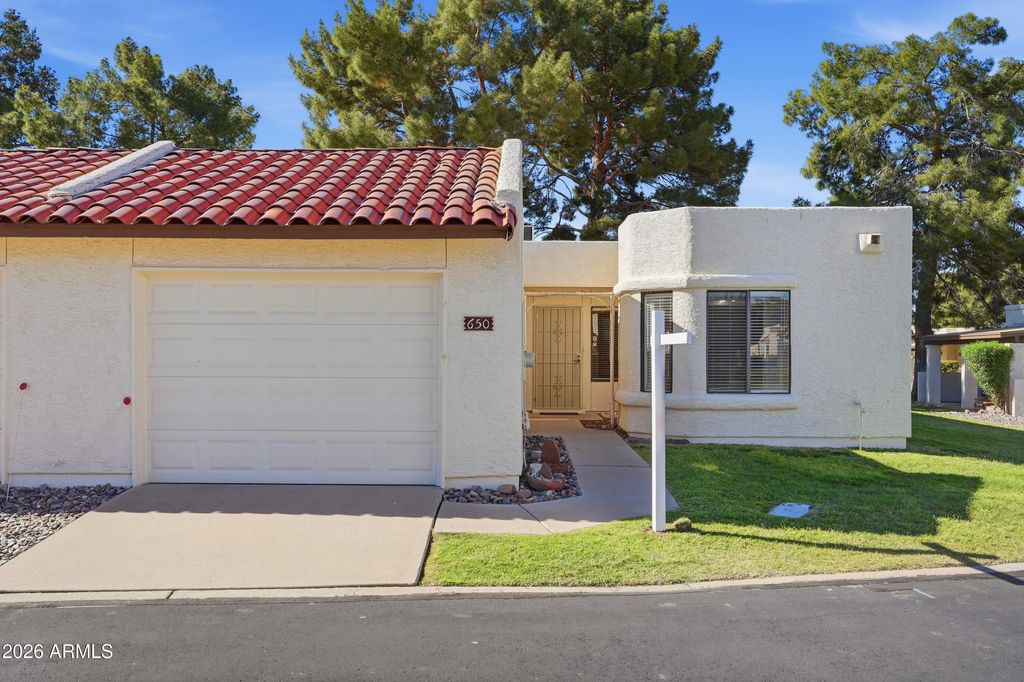 Photo of 650 S Arrowwood Way, Mesa, AZ 85208 (MLS # 7000481)