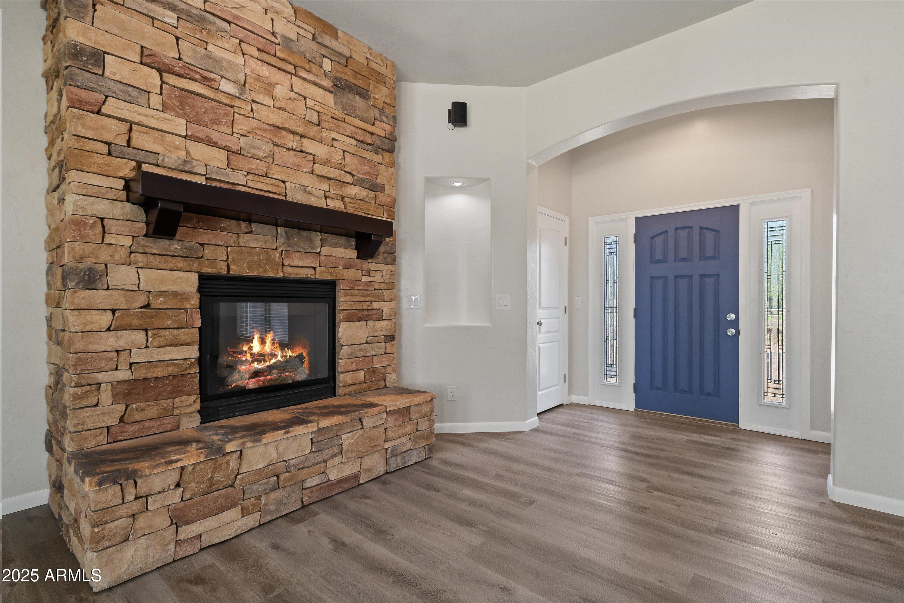 305 W BRANDING IRON Drive
