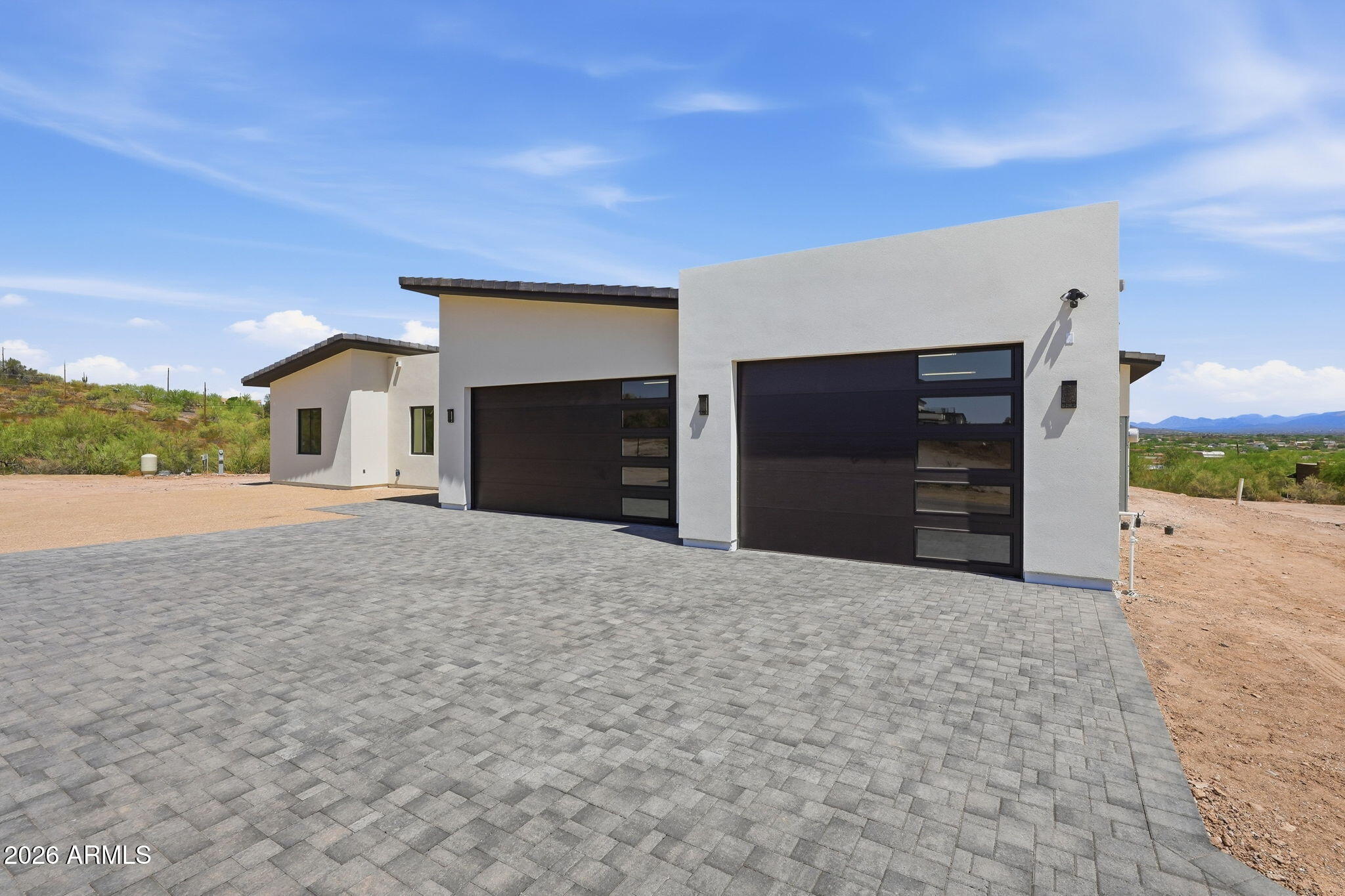1636 W DONATELLO Drive